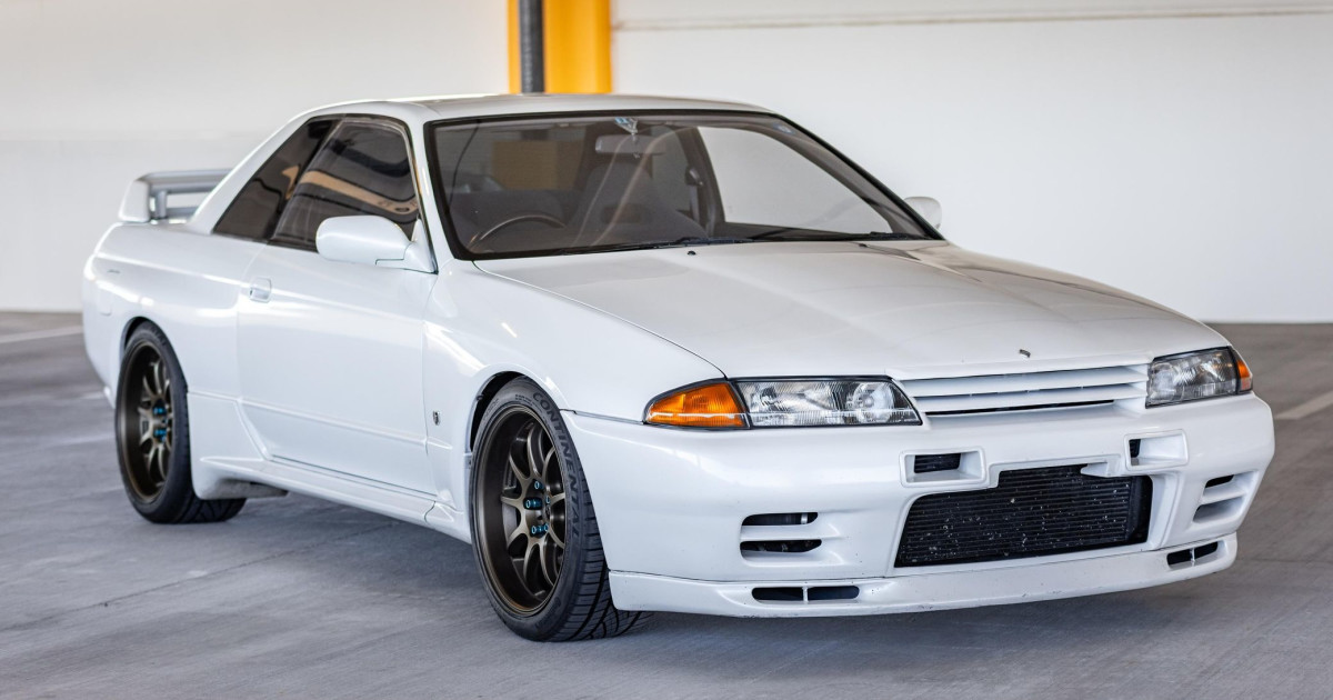NISSAN　SKYLINE　GT-R (R32) kdqbxkay-nmpn5lxpa3-989656.jpg