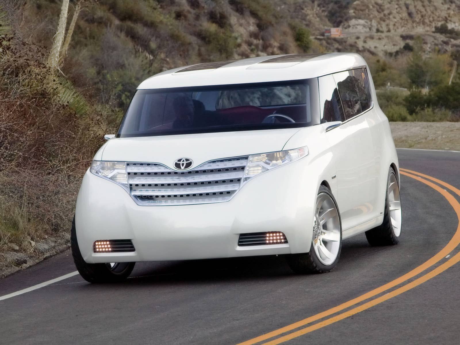 The Quirky Toyota Concept That Became America’s Hot-Selling Minivan ...
