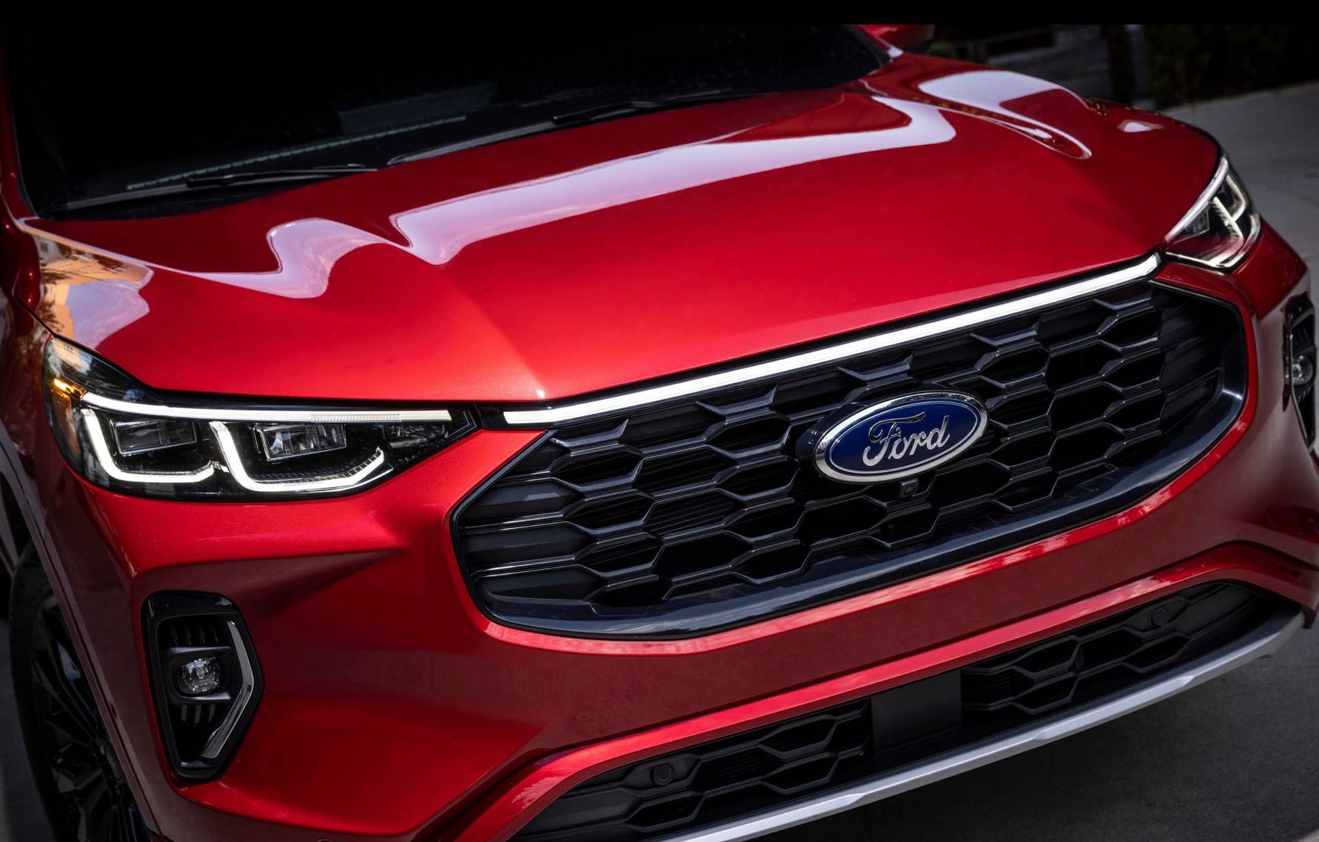 Ford Dealers Want Cheaper Cars to Take On Honda and Toyota