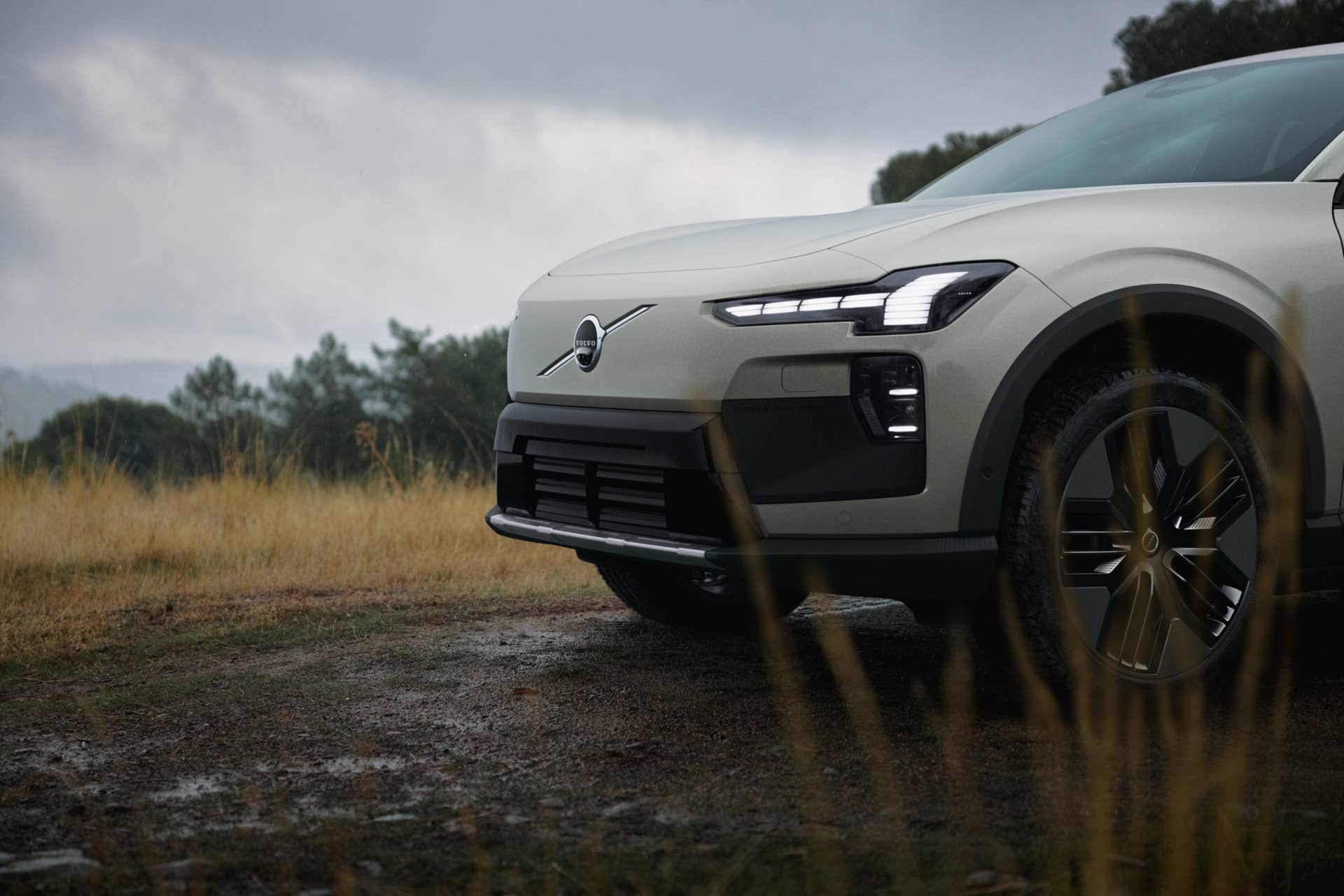 Five-Year-Old Cars Are About to Get Volvo's Latest Tech Over the Air