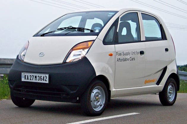 Quick Spin: 2011 Tata Nano CX - Driving the world's cheapest car