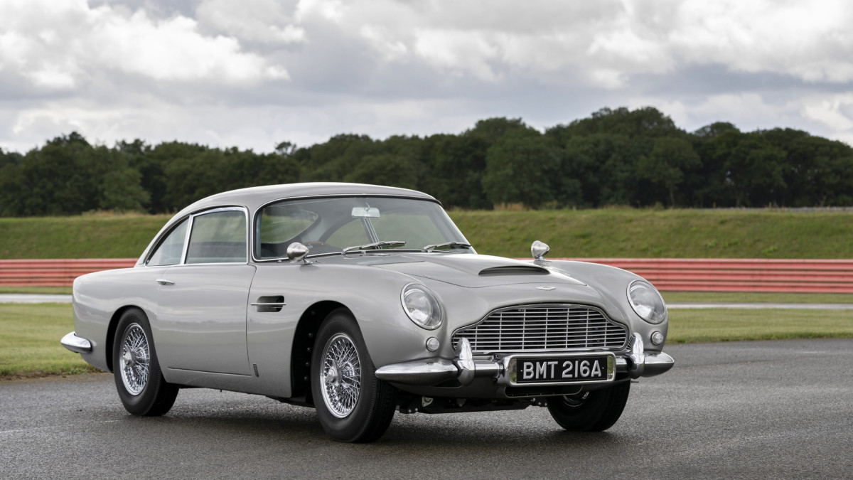 First Aston Martin DB5 Goldfinger Continuation complete - Autoblog