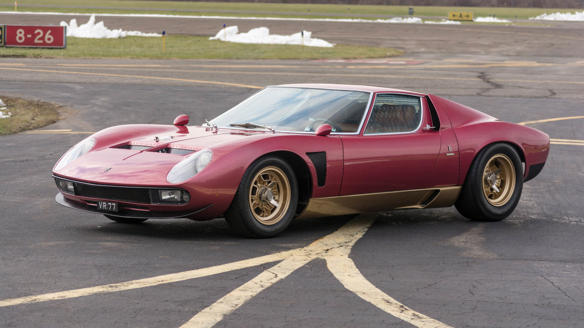 Lamborghini クリアランス Miura/Jota スーパーカー歴史本 2009年版