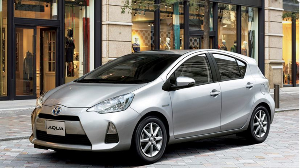 NHP10 AQUAフルブラ＋超希少ミラーブラ セット！！ PRIUS Ｃ NHP10 AQUAフルブラ＋超希少ミラーブラ セット！！ PRIUS C