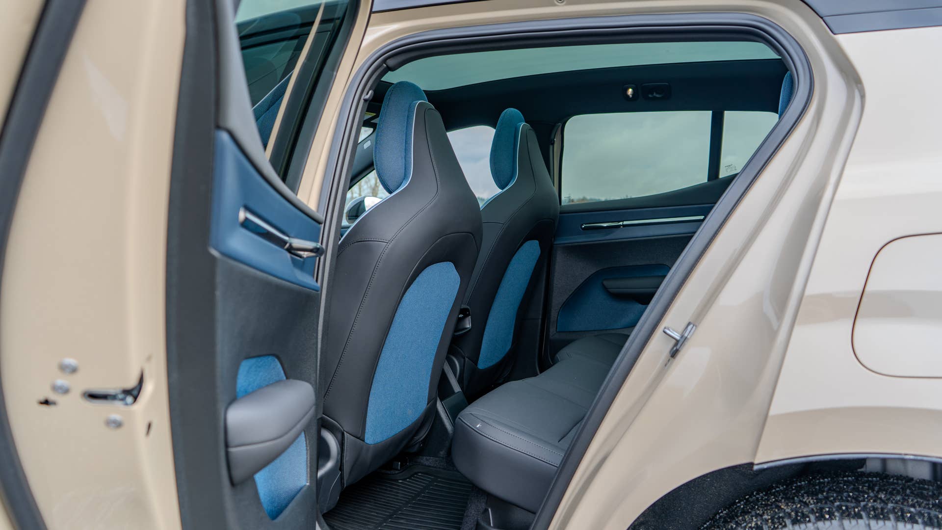2026 Volvo EX30 Ultra Twin Motor Performance