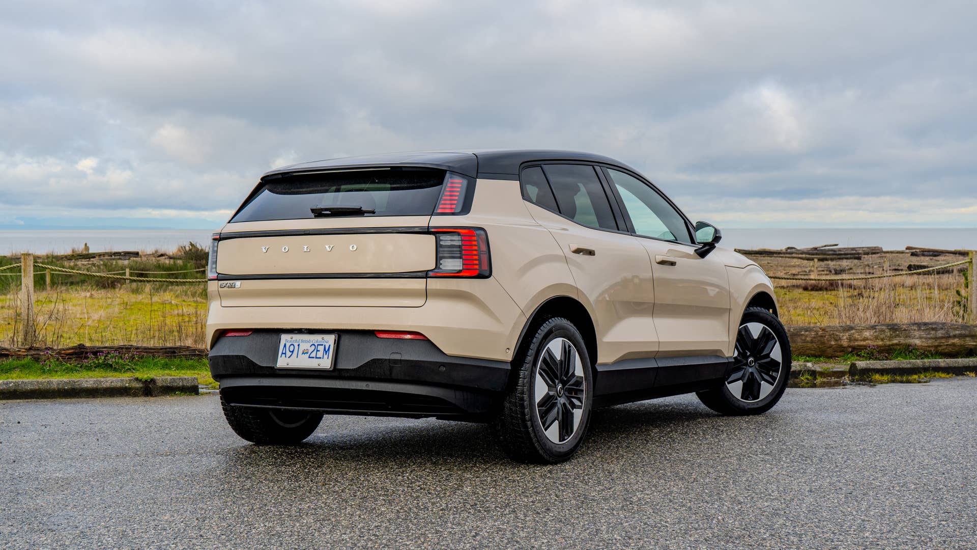 2026 Volvo EX30 Ultra Twin Motor Performance