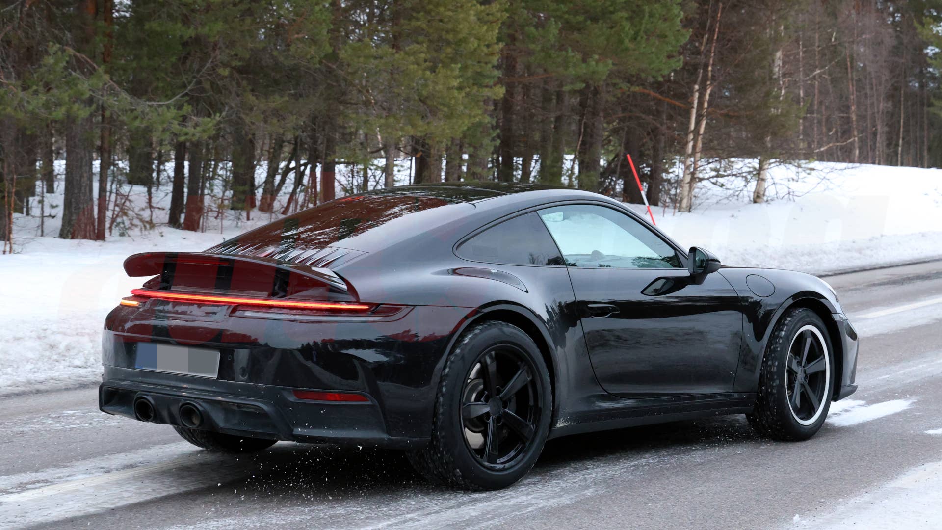 2027 Porsche 911 Dakar spy shot