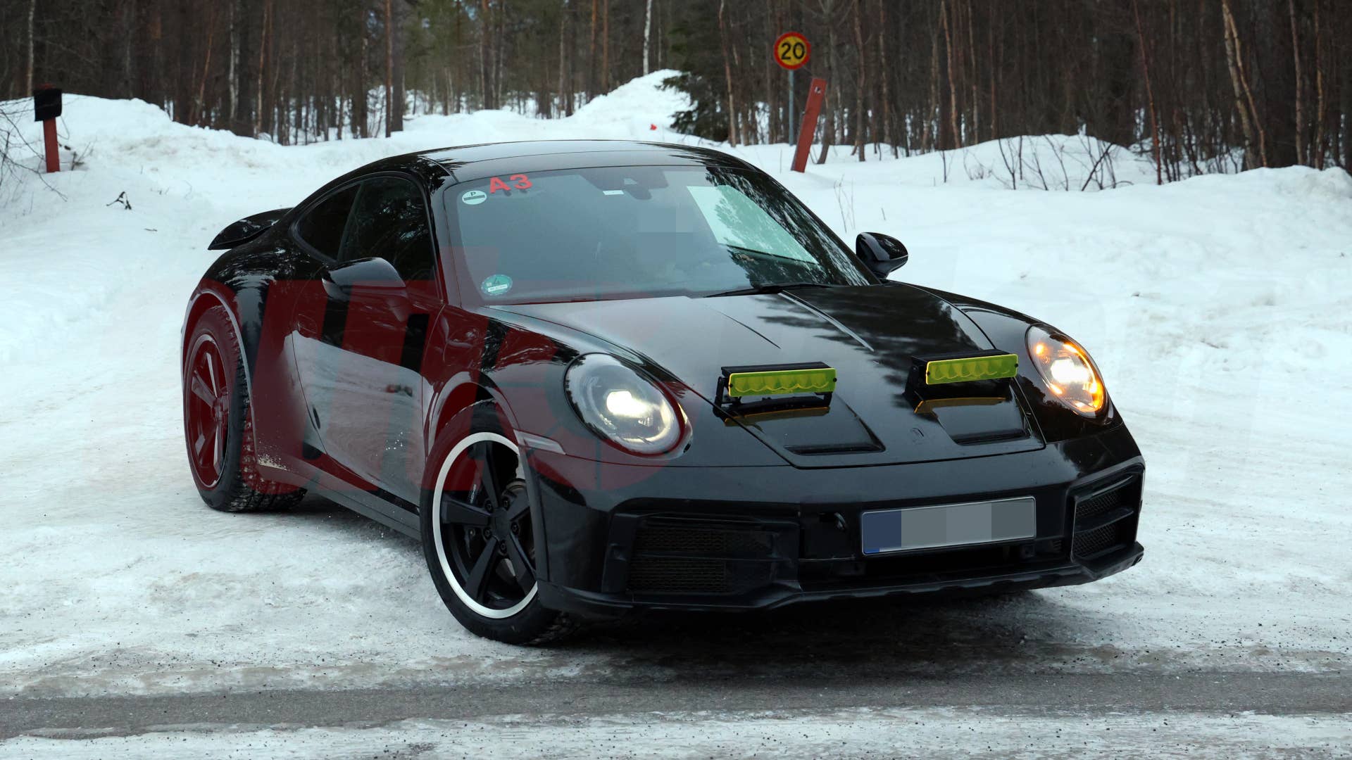 2027 Porsche 911 Dakar spy shot