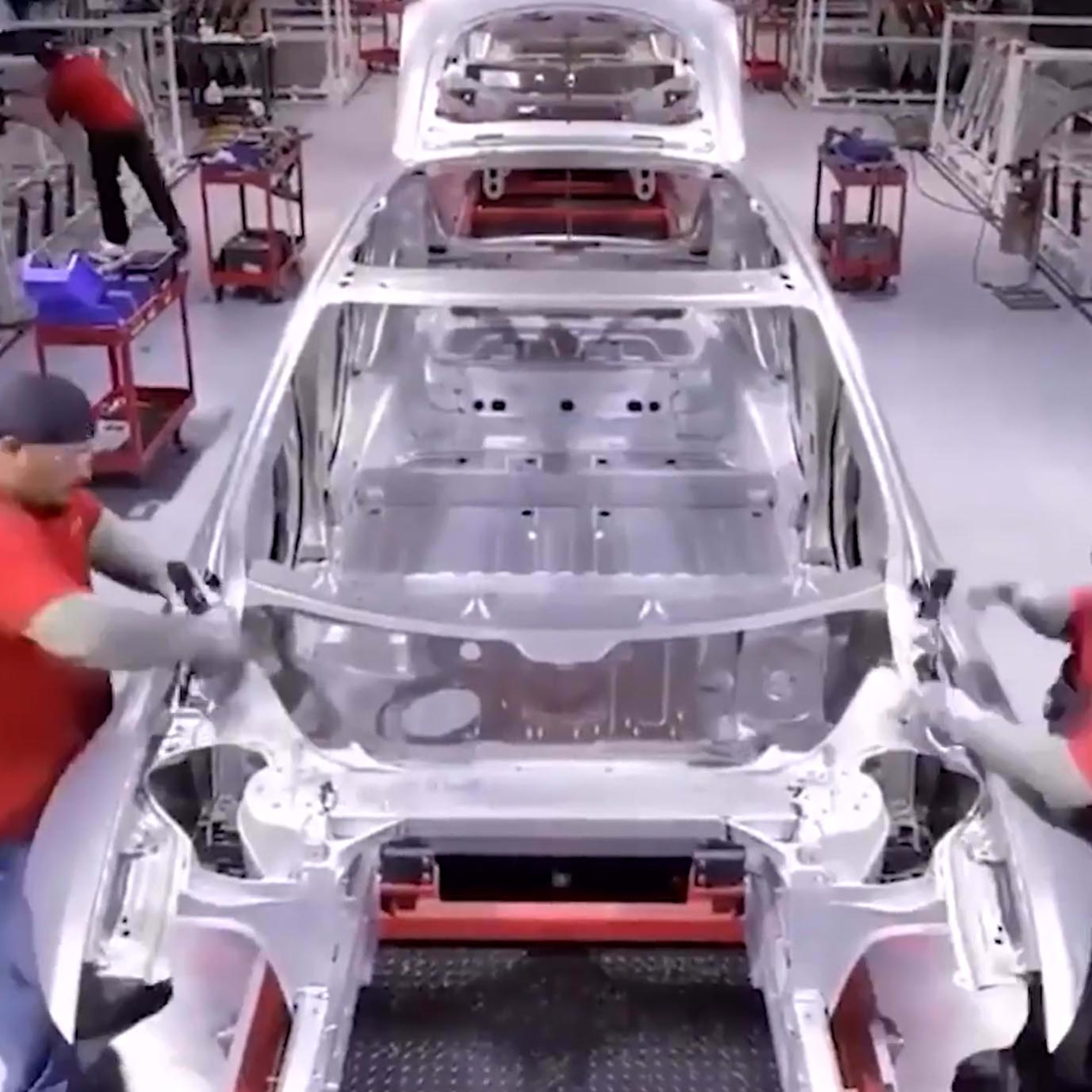 Tesla Pauses Cybertruck, Model Y Production to Cut Backlogs