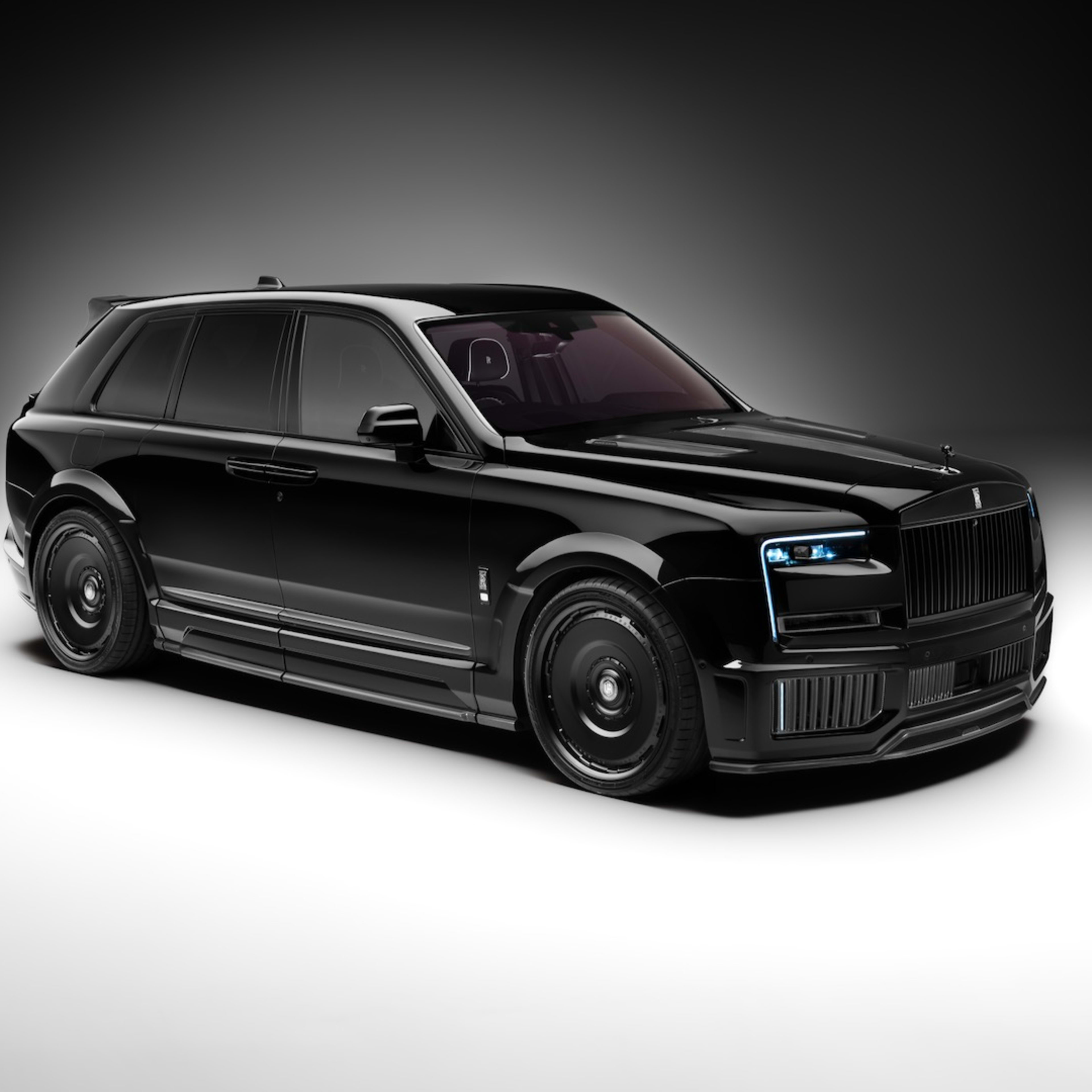 We Could Soon See the $600K Carbon-Body Rolls-Royce Cullinan in the U.S.