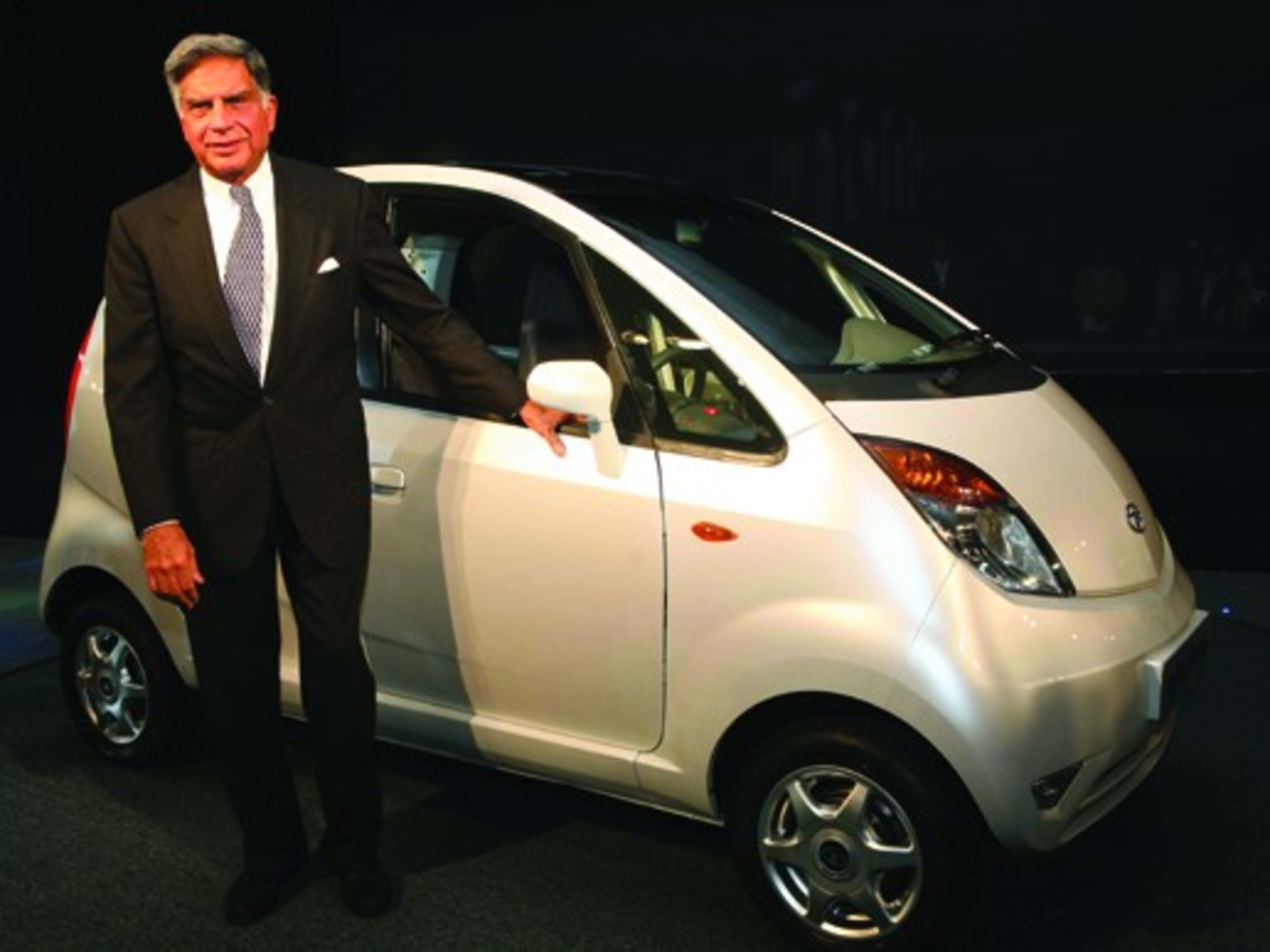 tata-nono Tata Nano launches today - 56 mpg for $1,985 - Autoblog