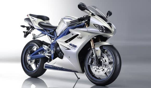 Triumph unveils Daytona 675 Special Edition, we fawn