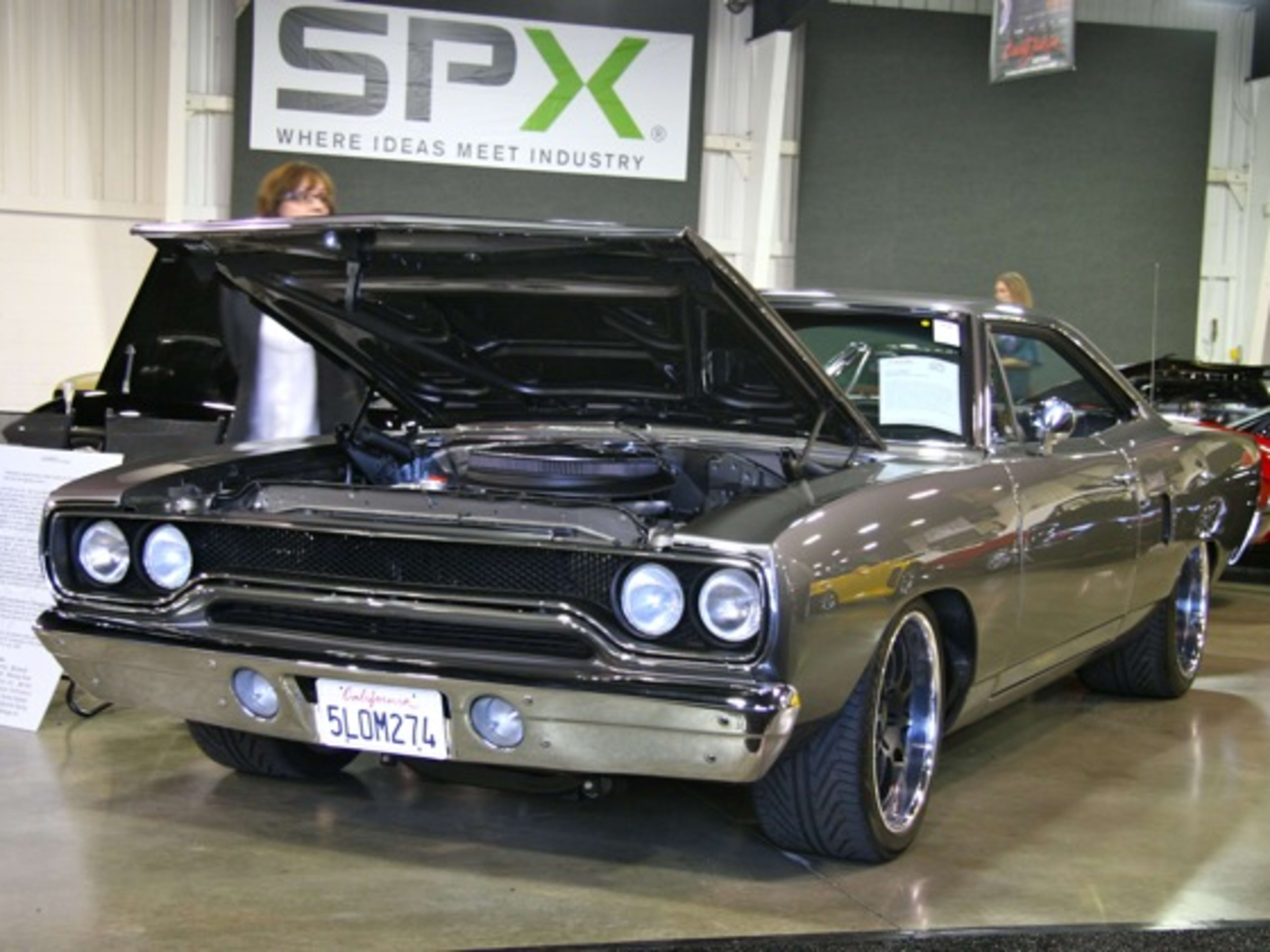 Barrett-Jackson OC '10: 1970 Plymouth Roadrunner 