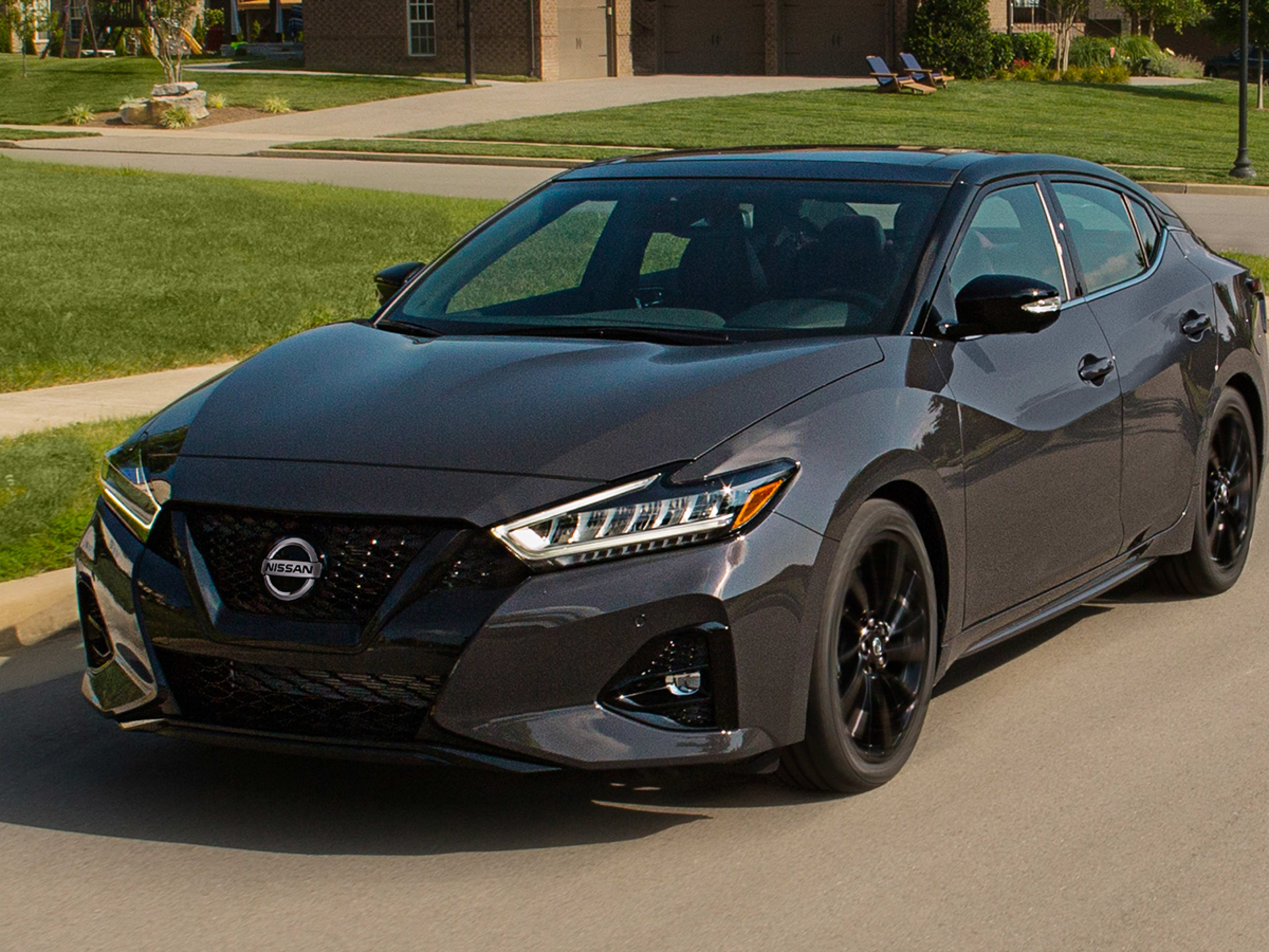 2021 Nissan Maxima 40th Anniversary Edition gets retro gauges, red