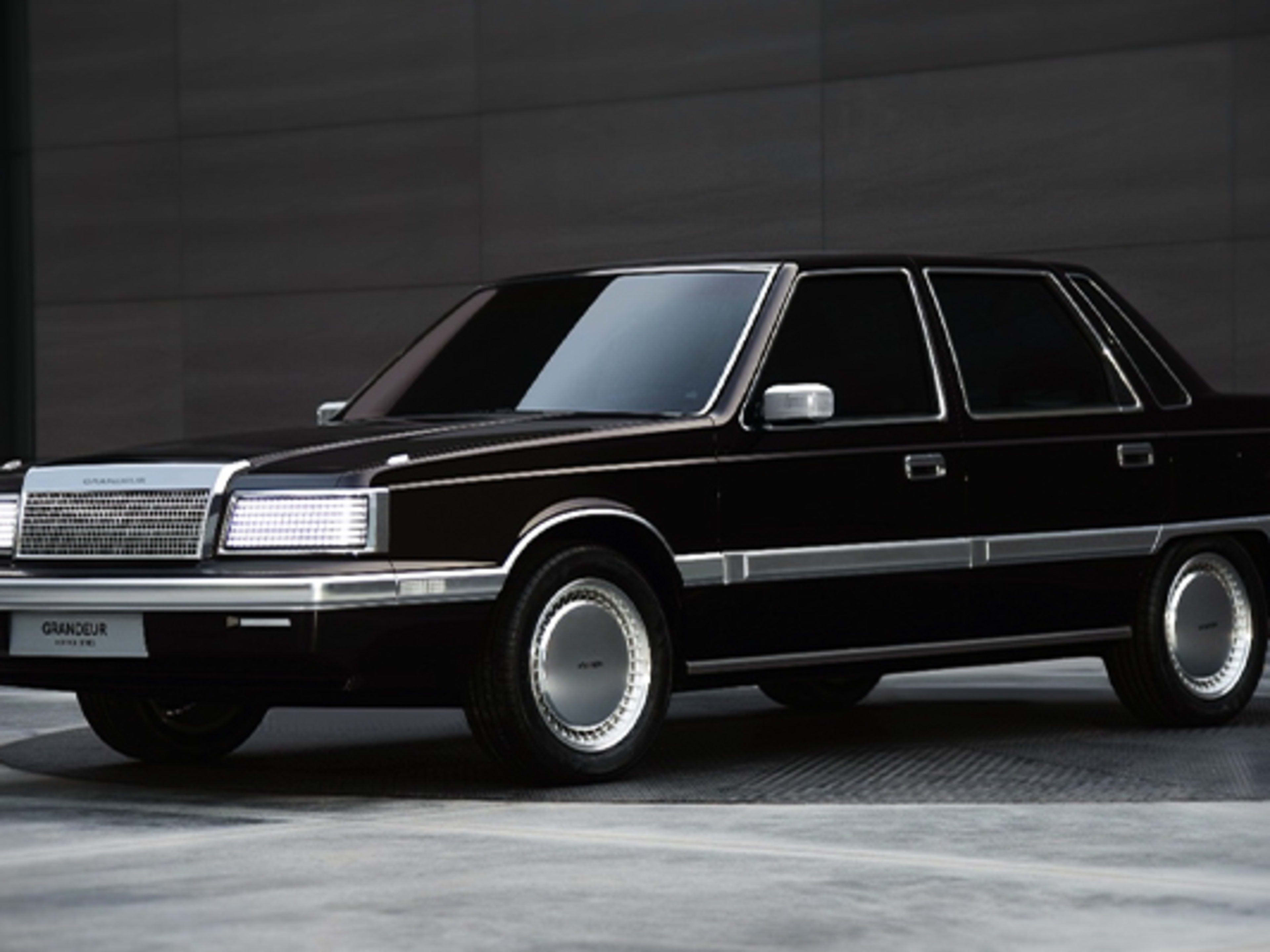 Hyundai Grandeur sedan electrified as restomod EV concept - Autoblog