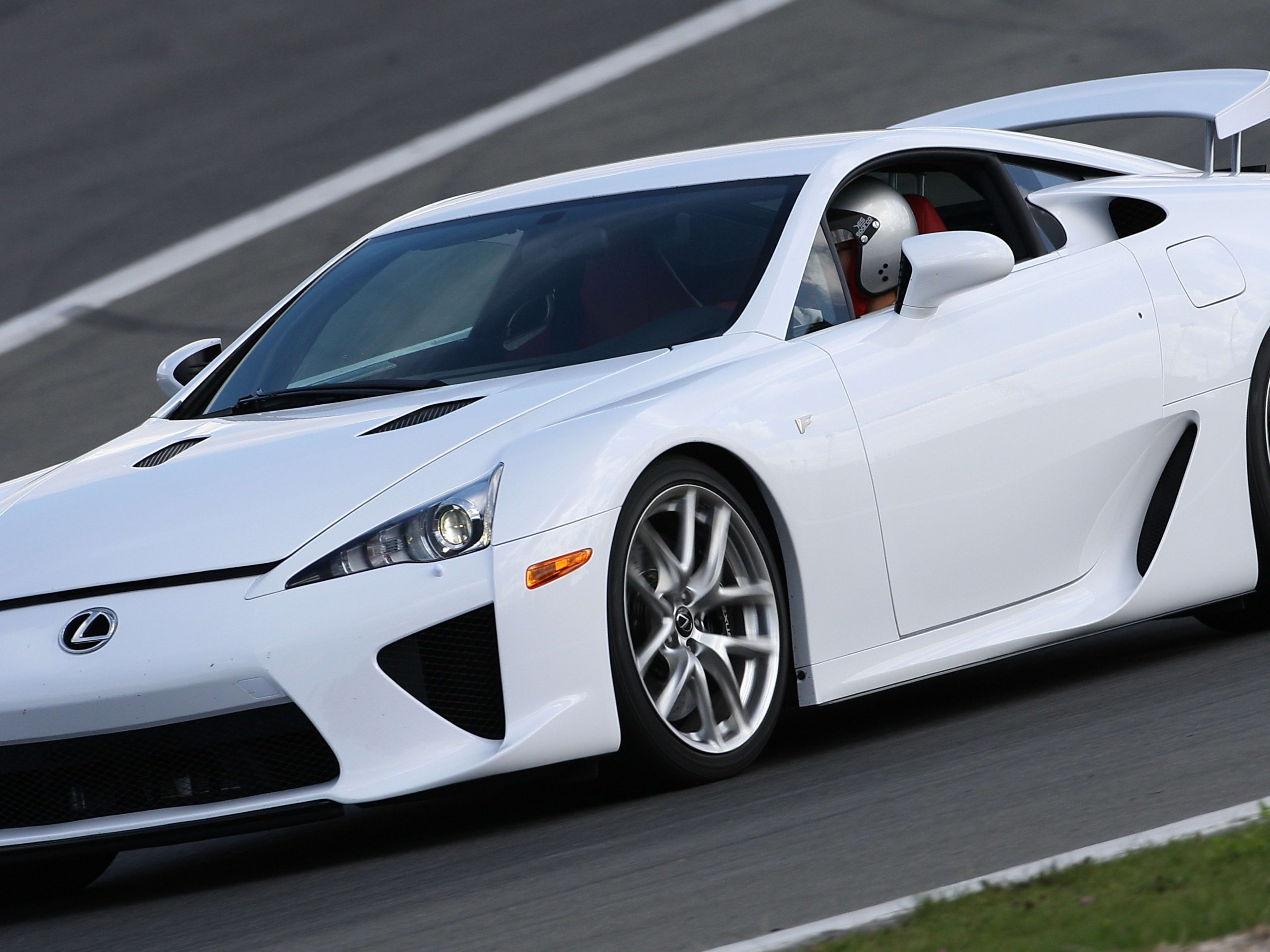 UPDATE: There are 5 unsold Lexus LFAs left in the U.S.