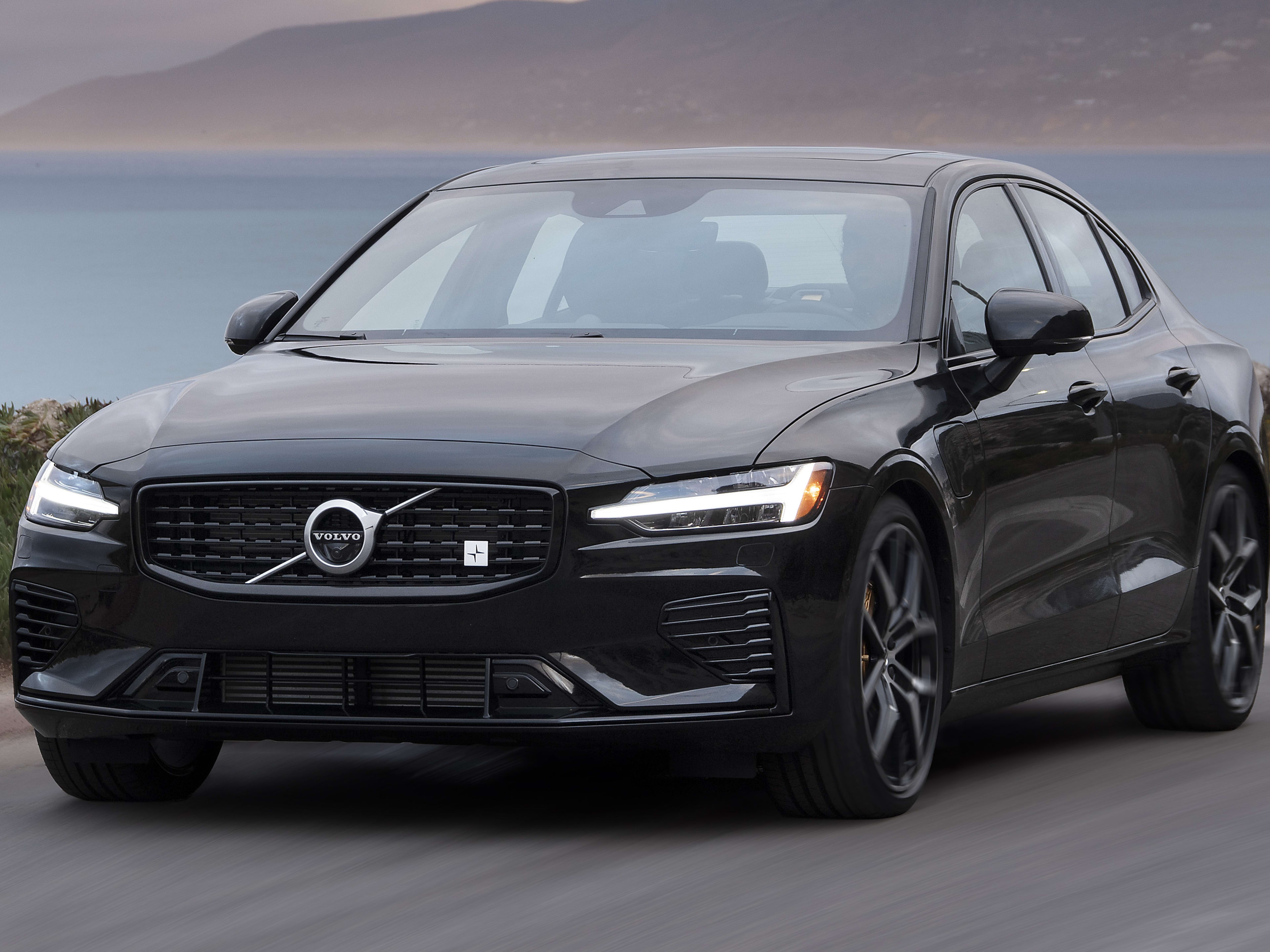 Volvo S60 STCC race car by Polestar - minivolvo.lu