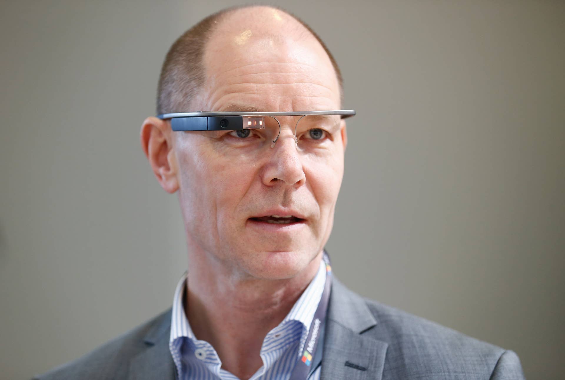 Tesla uses augmented reality to improve EV manufacturing - Autoblog