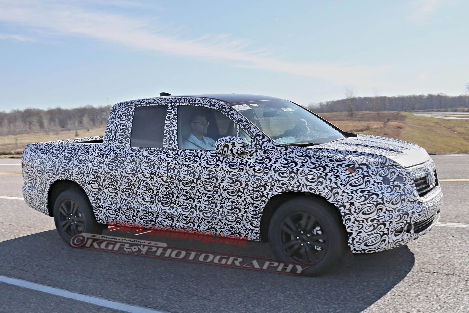 Honda Ridgeline spy shots show more truck-like lines