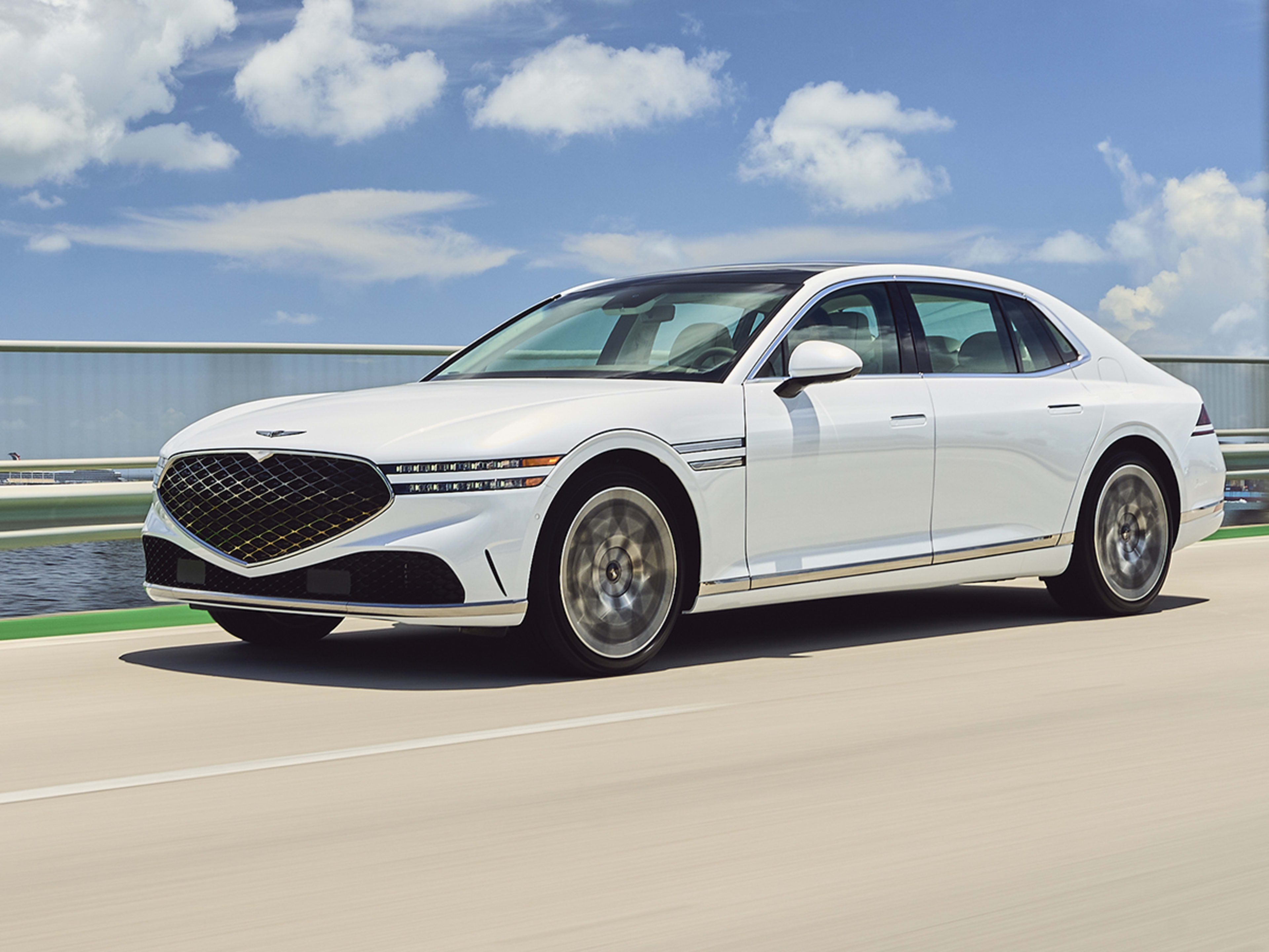 Roof & A-Pillar Kit | GENESIS G90 2024