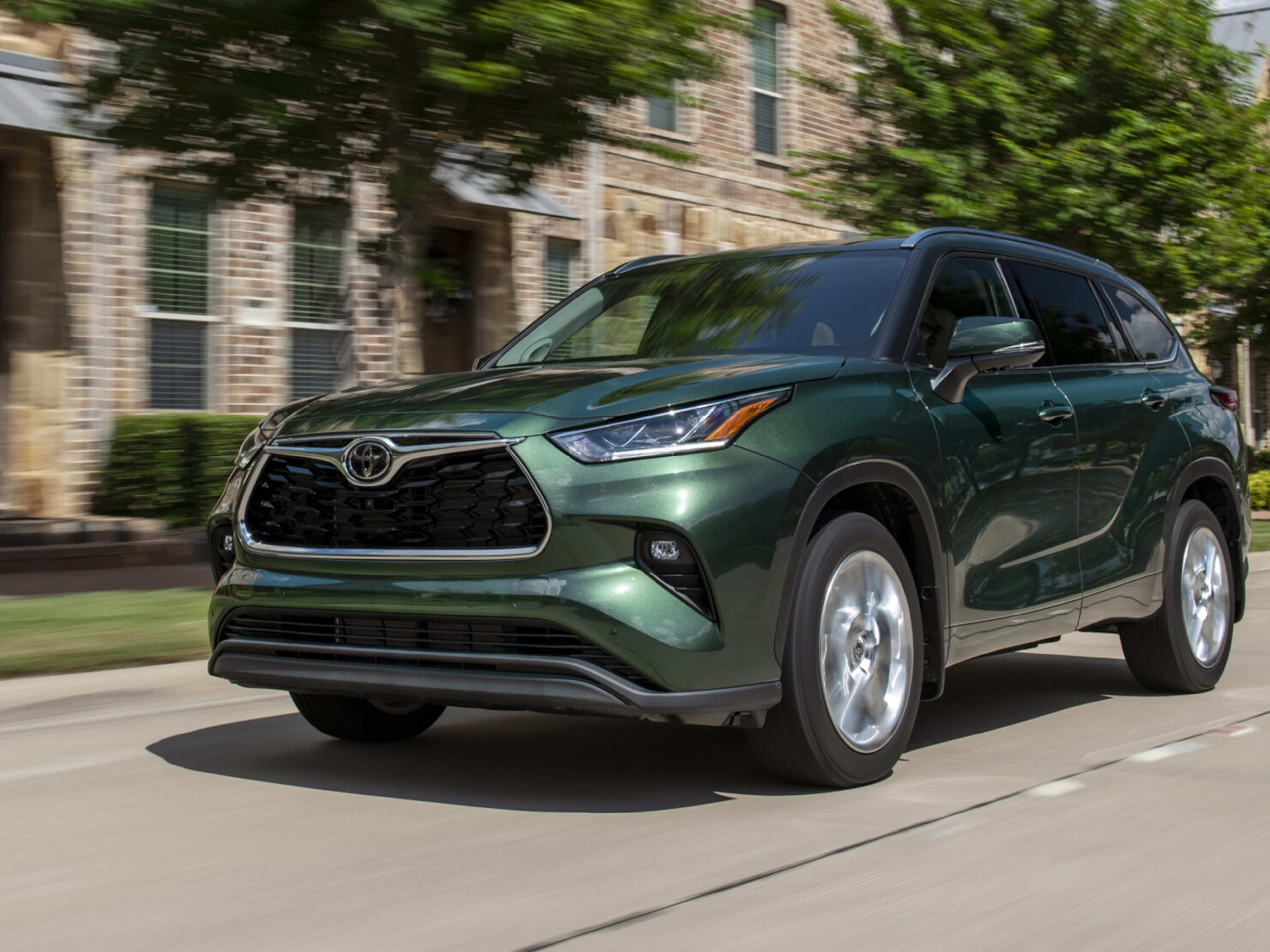 Shopping for a 2025 Toyota Highlander? Here’s What Experts Say You ...
