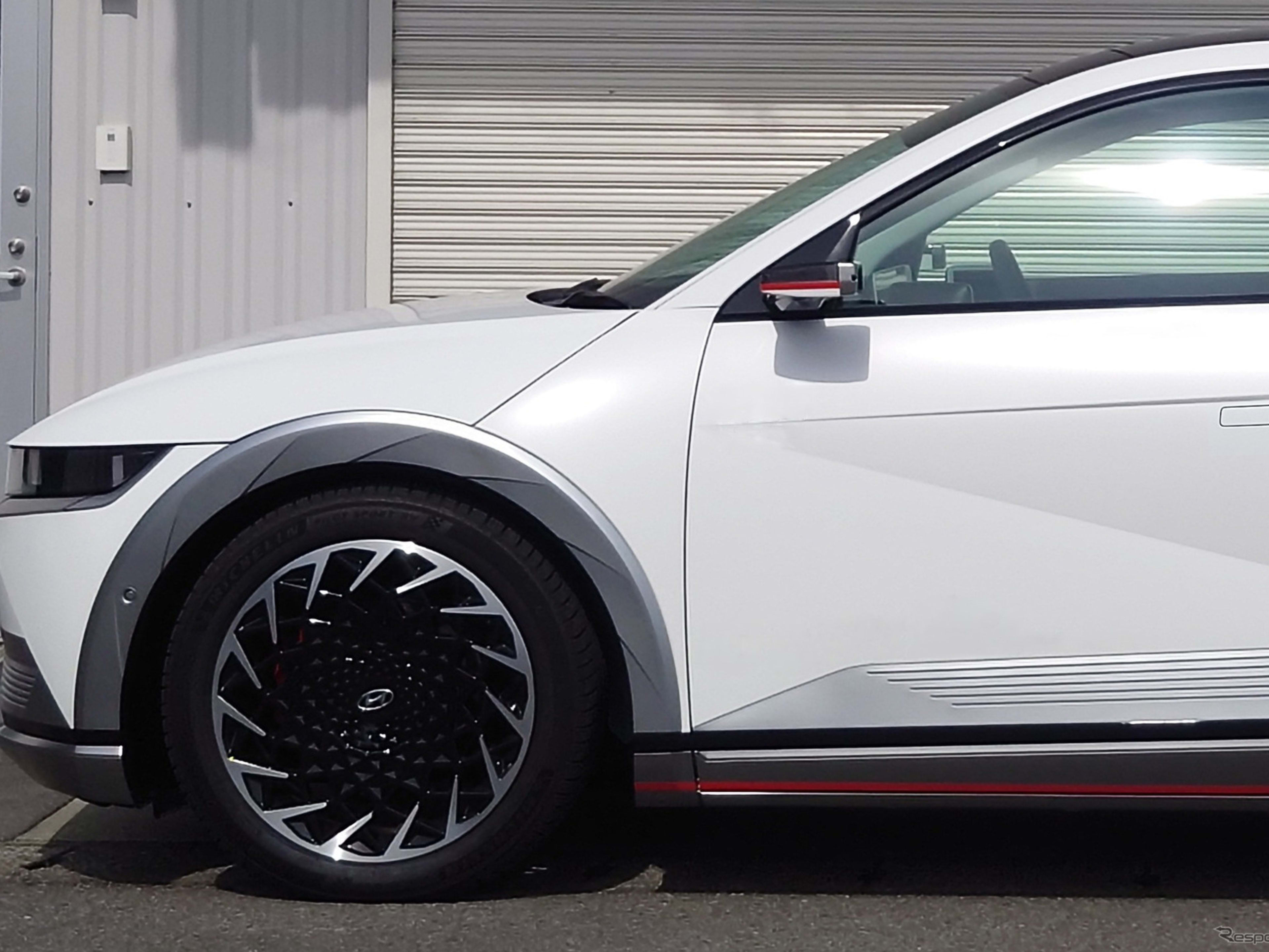 Carving Canyons in Ferrari's Modern Classic, the F355 Berlinetta - Autoblog