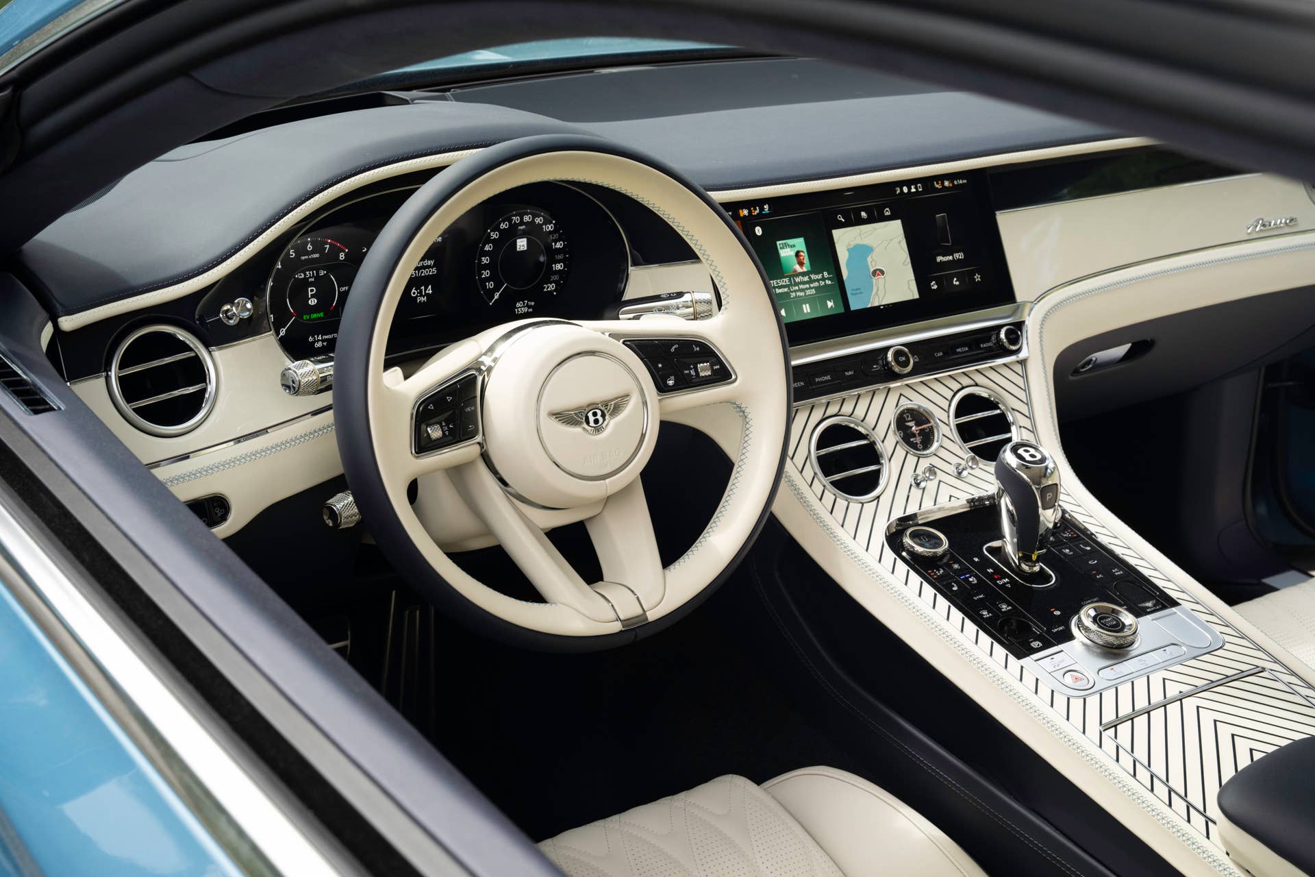 Bentley’s Lavish Mulliner Interiors Will Make Even Rolls-Royce Jealous ...