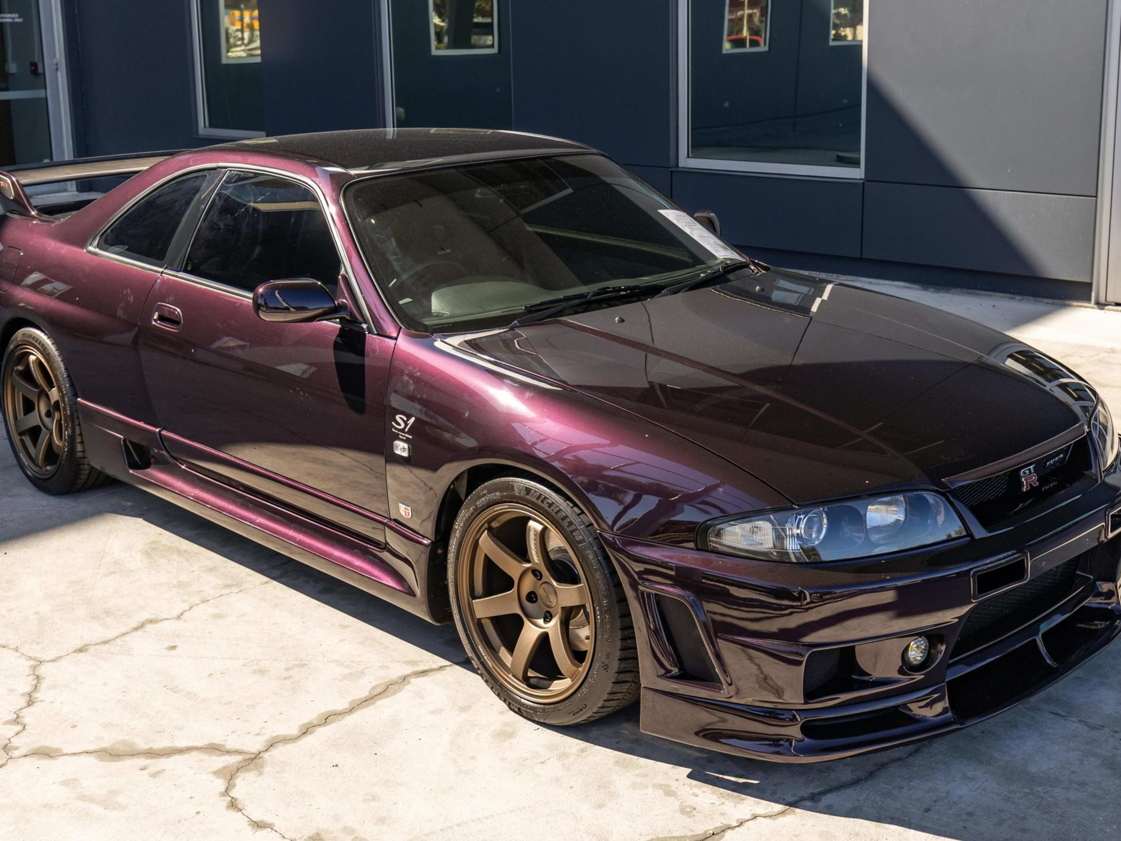 Dear Santa: We Want This Midnight Purple Nissan Skyline GT-R Nismo