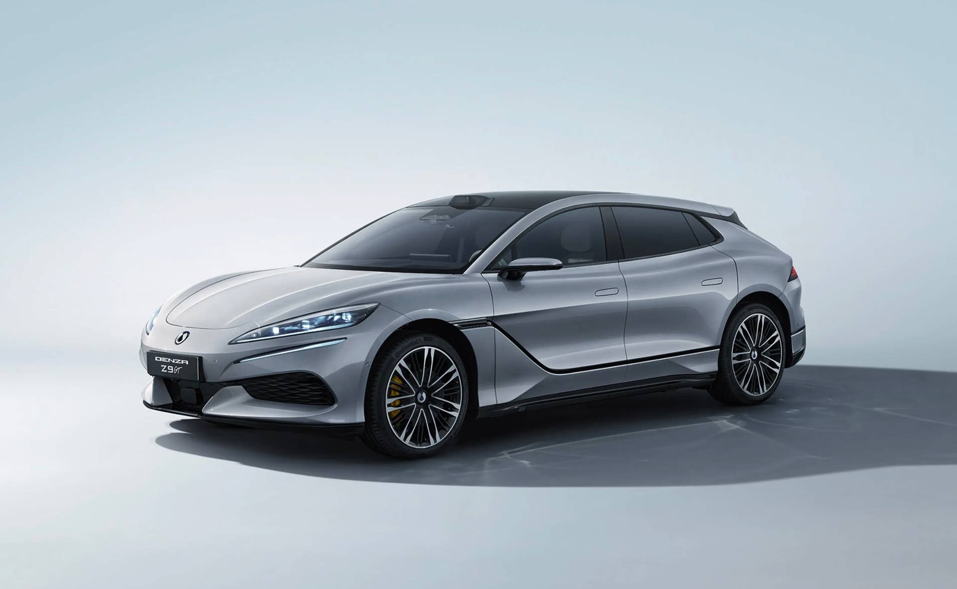 China's New Luxury EV Claims World's Longest Range—Is It True? - Autoblog