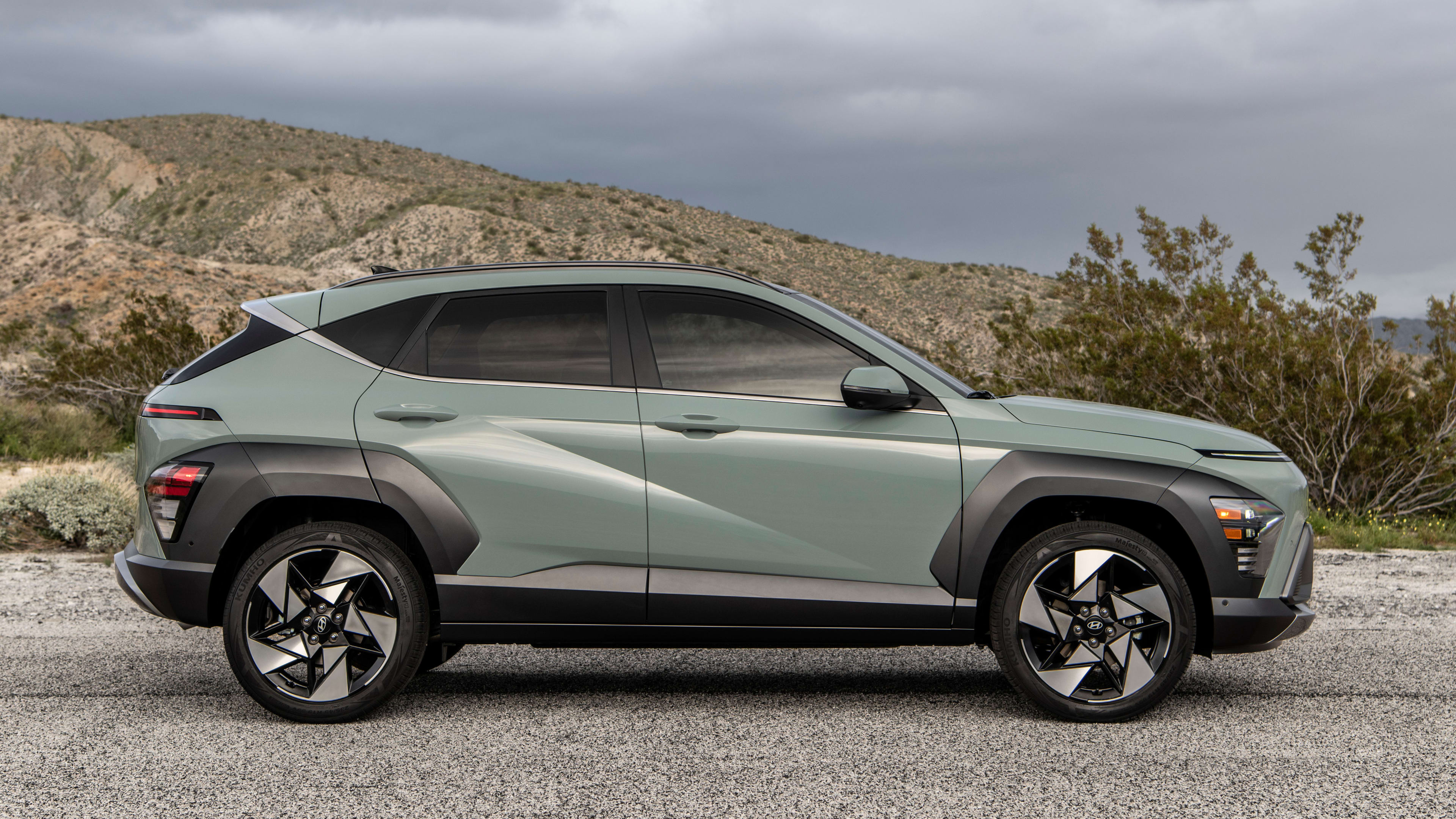 2024 Hyundai Kona Review: Bigger, better, more Electric options - Autoblog