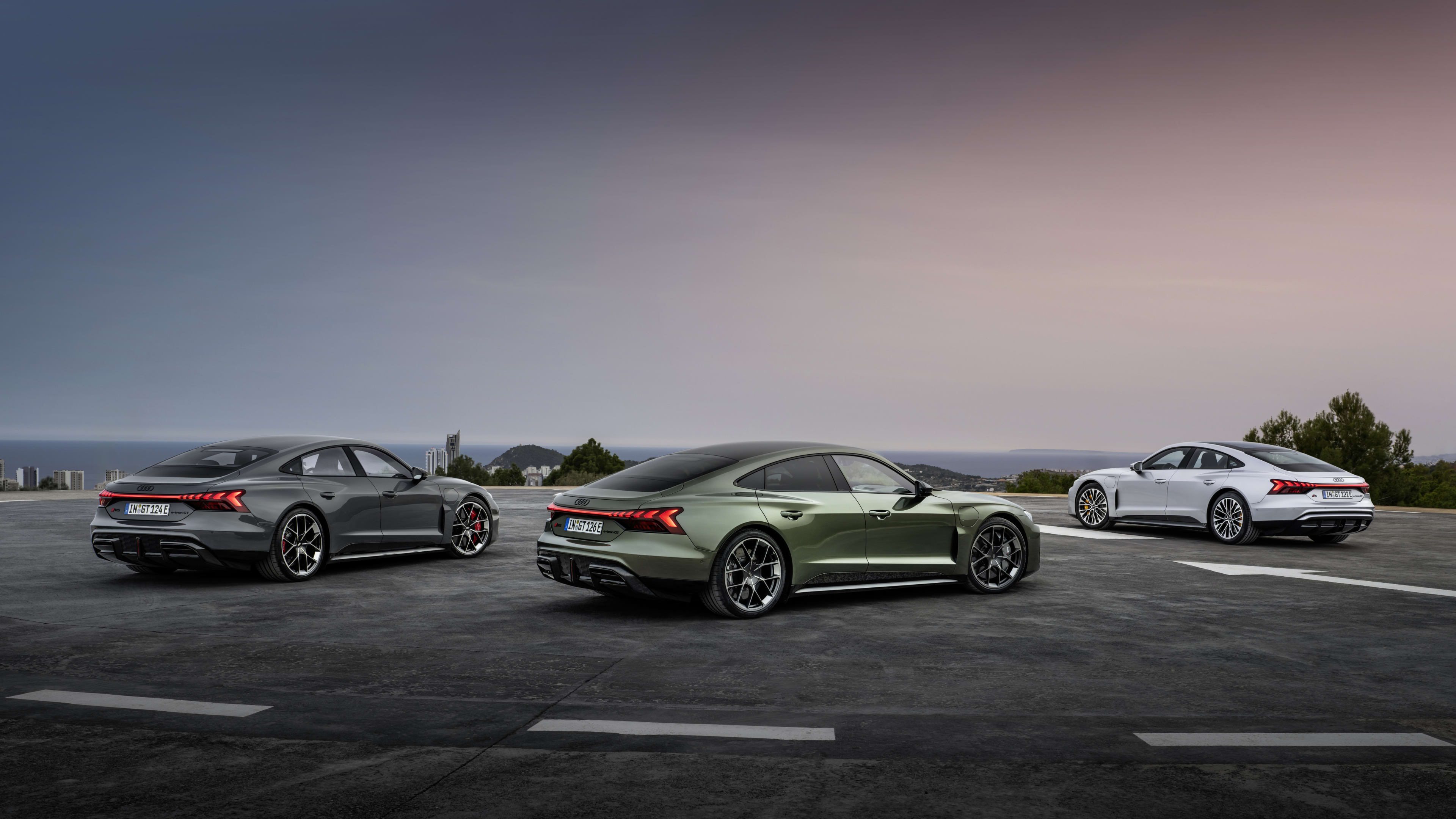 Static photo, Audi S e-tron GT, Colour: Florett silver metallic; Audi RS e-tron GT, Colour: Nimbus gray perl effect; Audi RS e-tron GT performance, Colour: Bedford green metallic