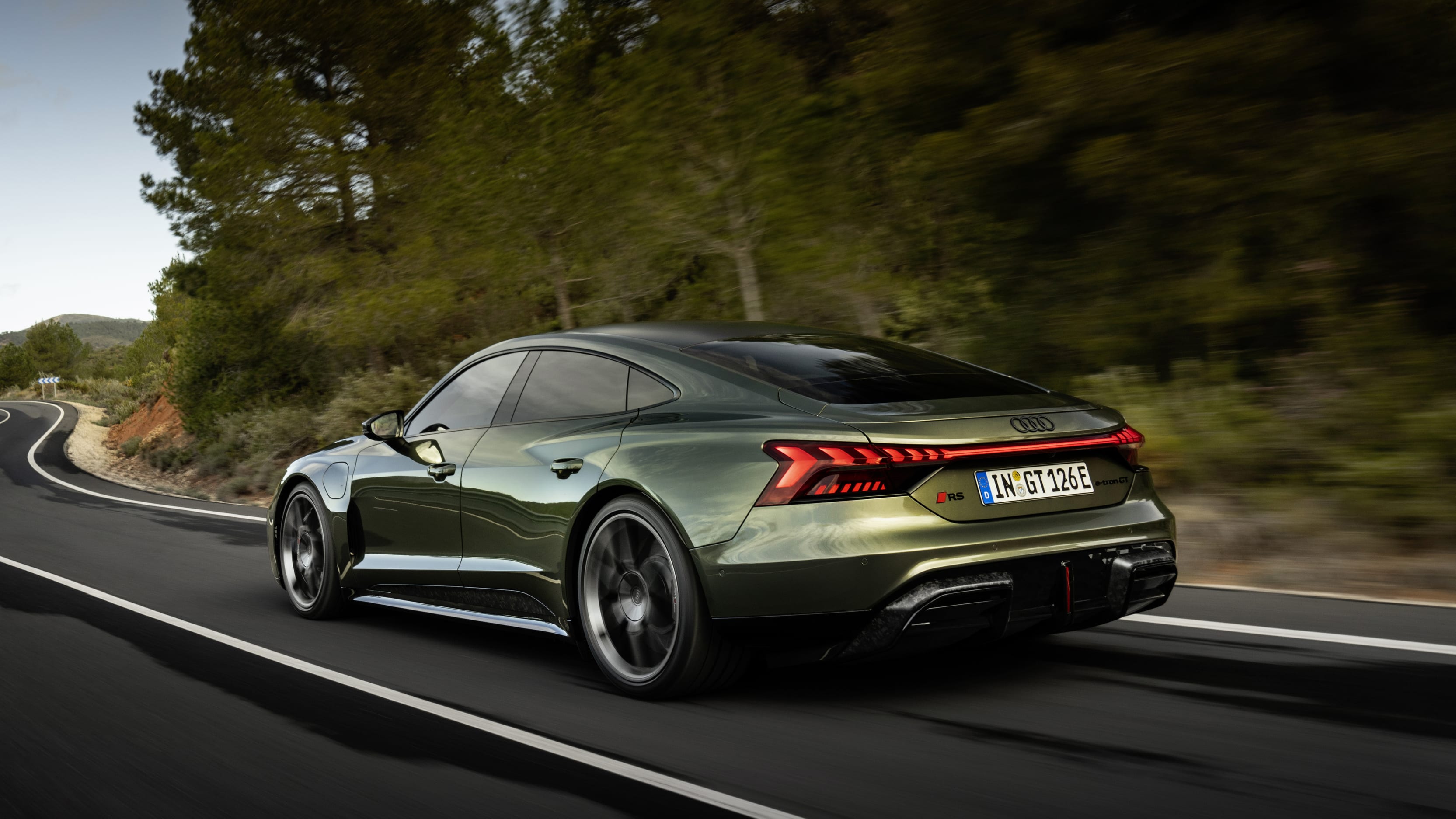 Dynamic photo, Colour: Bedford green metallic