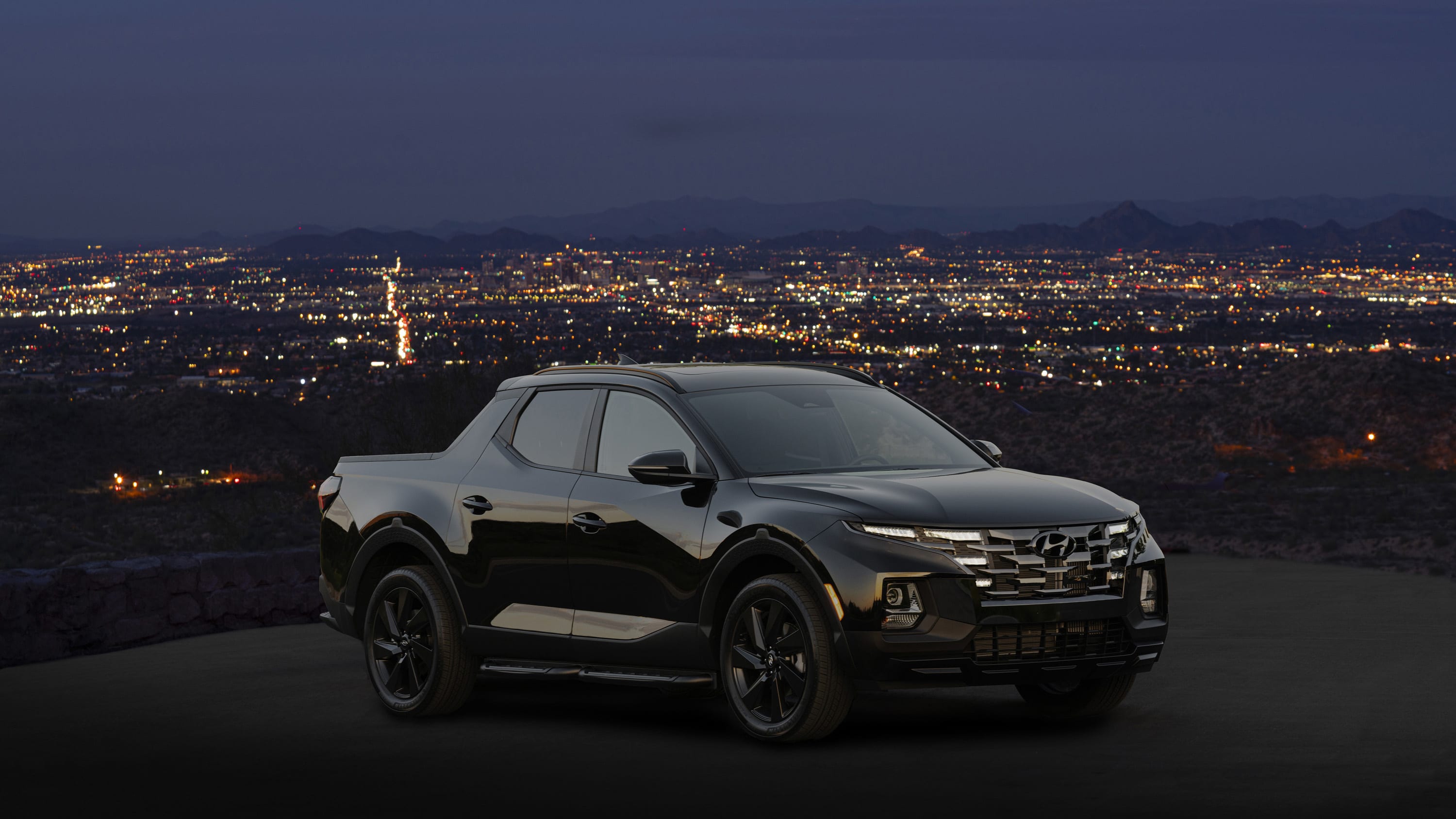 2024 Hyundai Santa Cruz Review: When you don't need to tow a space ...