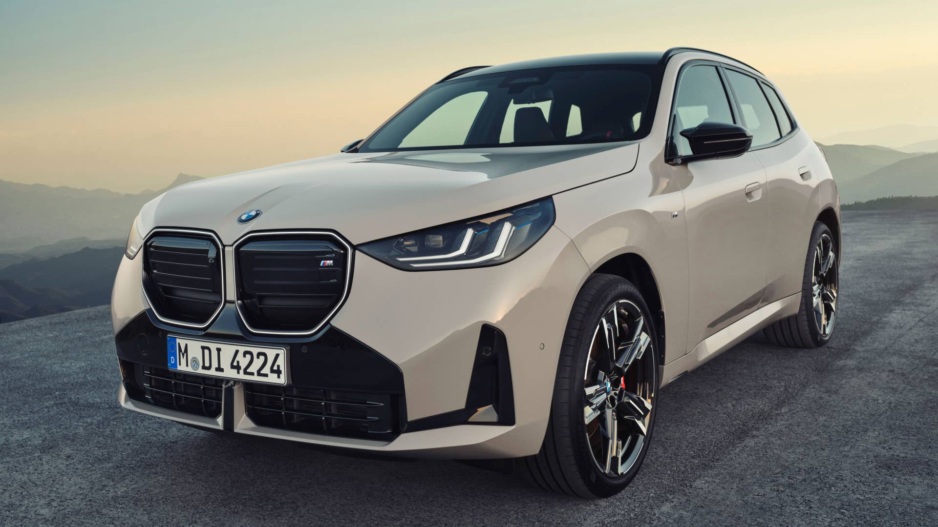 2025 BMW X3 debuts bold new design, even bolder interior for next ...