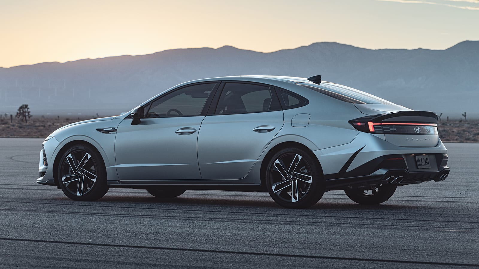2024 Hyundai Sonata Review: New styling and features keep it compelling ...