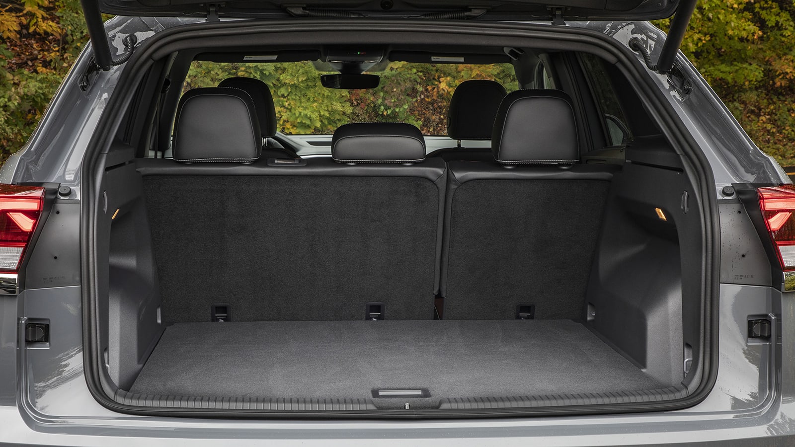 Trunk Ledge Kit | VOLKSWAGEN ATLAS 2022 Trunk Ledge Kit | VOLKSWAGEN ATLAS 2022