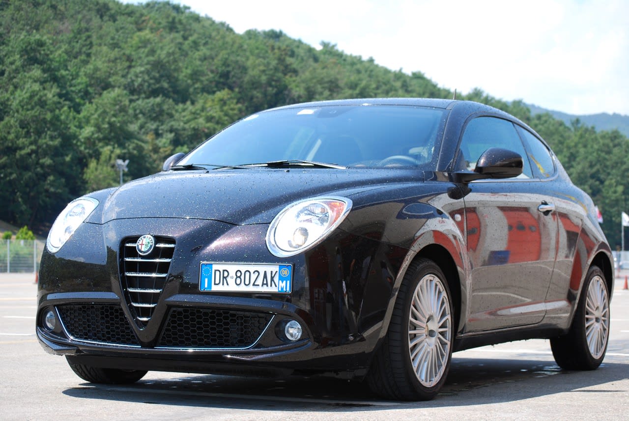 ＭＯＭＯボス　ＡＬＦＡＲＯＭＥＯ　　　　　１４７／１５９／ＧＴ／ＭＩＴＯ MOMO - MOMOボス ALFAROMEO 147／159／GT