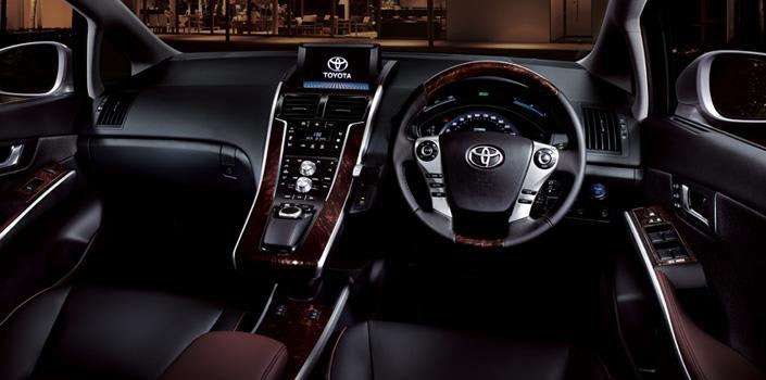 Toyota's refreshed Sai is a Lexus HS by any other name