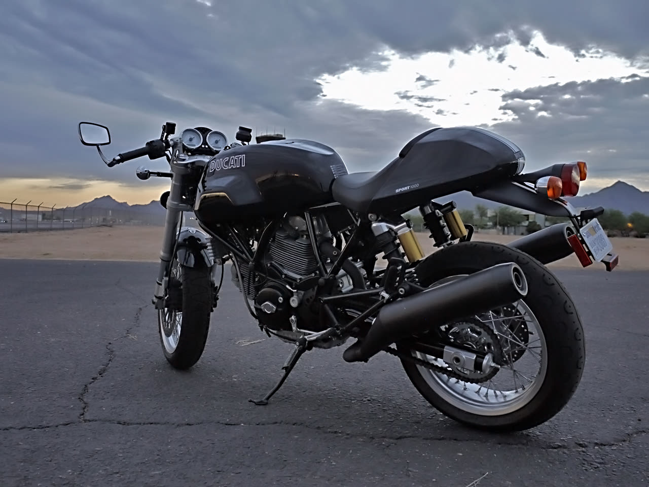 Review: Ducati Sport 1000 lives up to its heritage - Autoblog, image size:1280x960