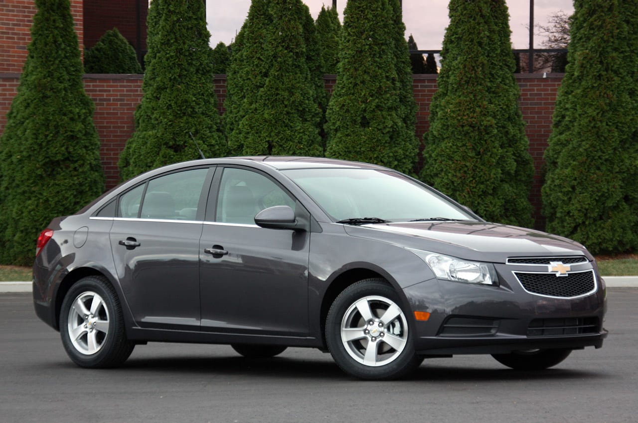GM Canada under fire for Cruze fuel economy issues - Autoblog