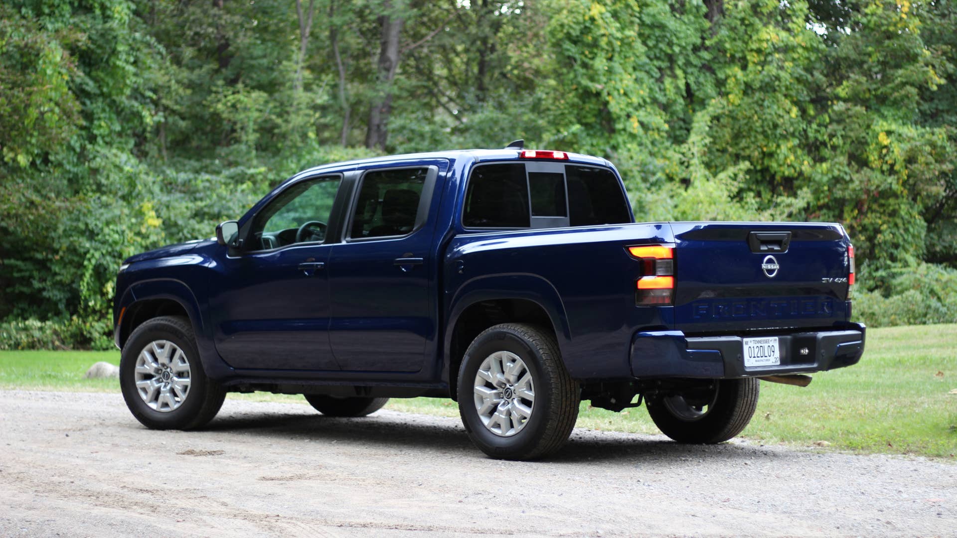 2024 Nissan Frontier Review: The driver's choice in an array of ...