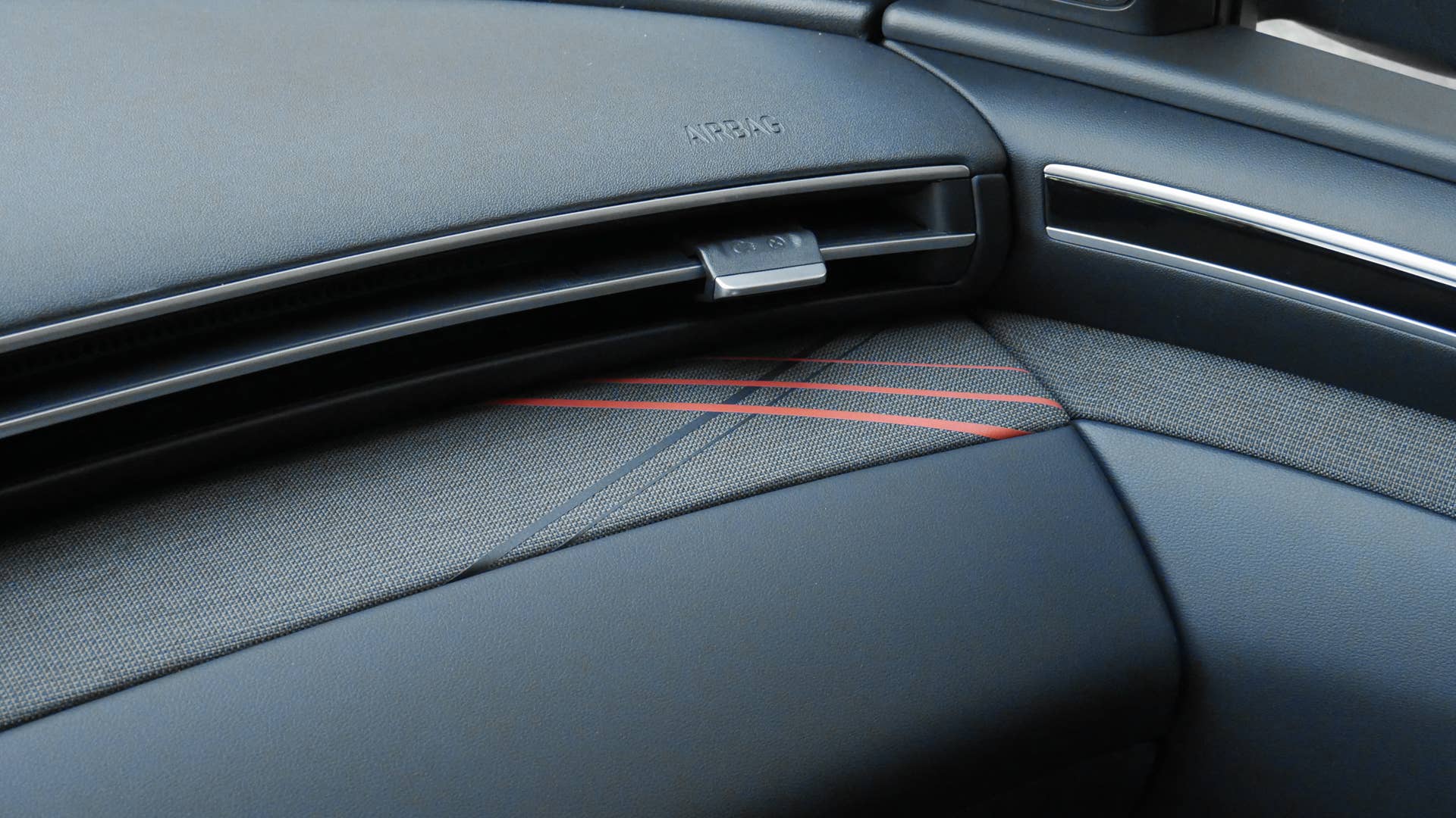 2024 Hyundai Santa Cruz Review: When you don't need to tow a space ...
