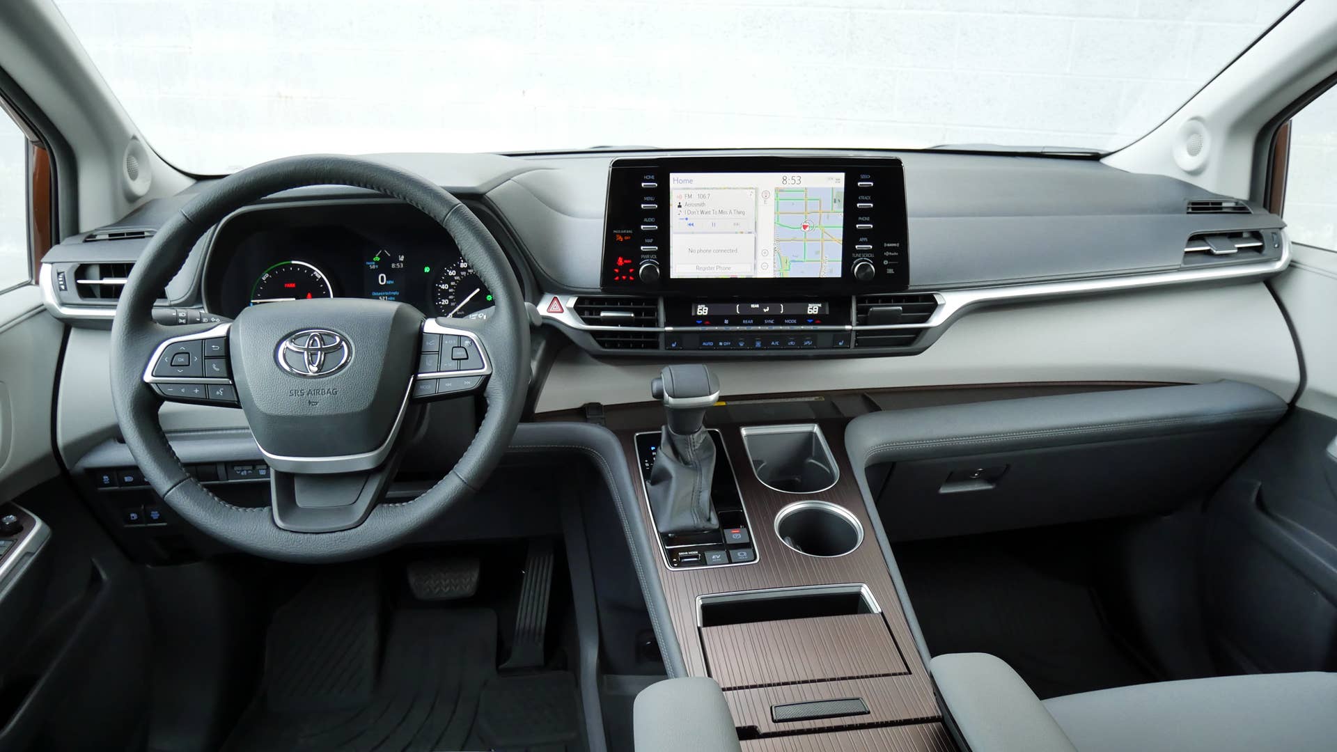 2024 Toyota Sienna Review: Still the high-mpg monster of minivans ...