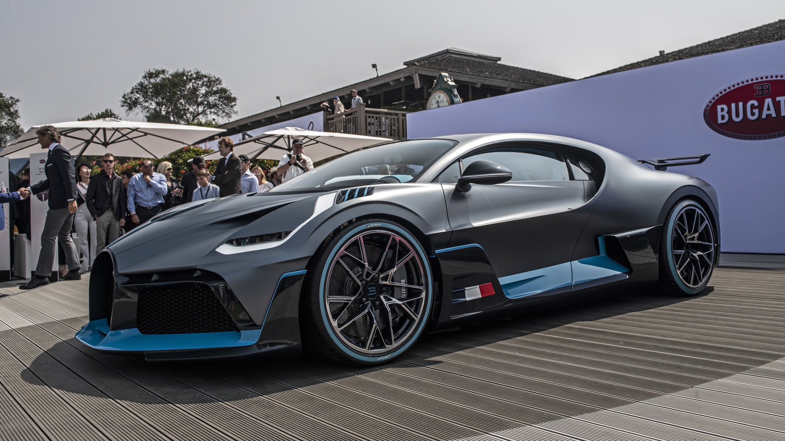 Bugatti Divo revealed, all 40 are already spoken for