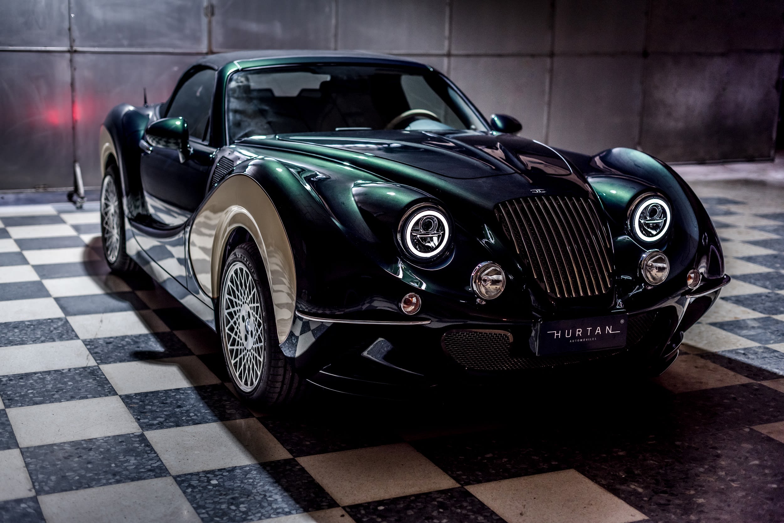 Hurtan Grand Albaycin is a Mazda MX-5 Miata dressed in a vintage