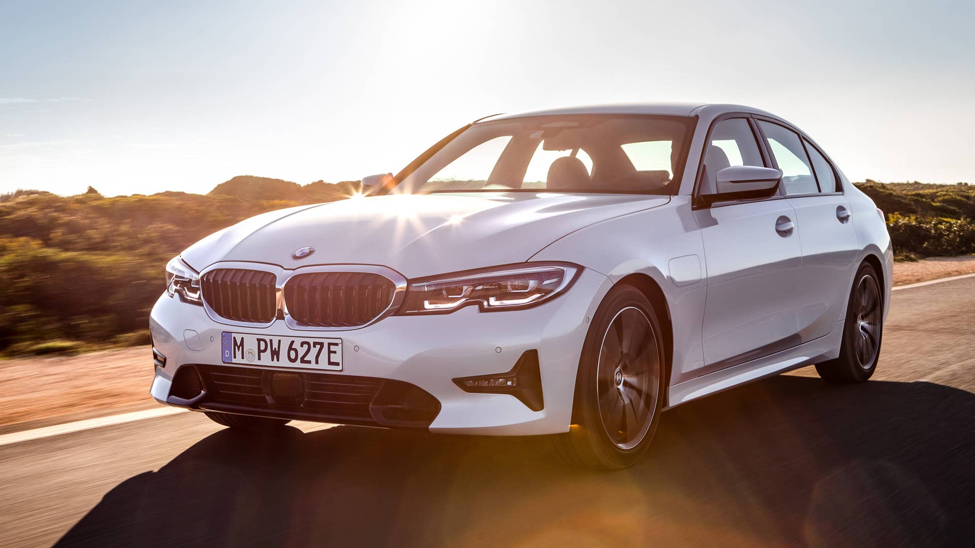 2021 BMW 330e PHEV launched in America with 22 miles of electric range ...
