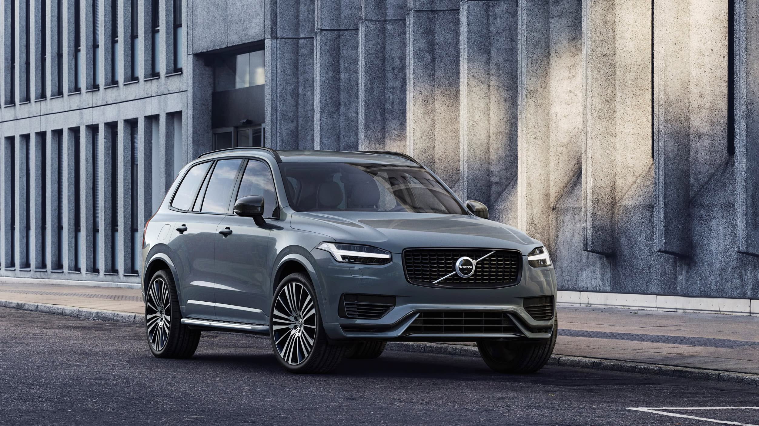 Standard Hood Fender & Mirrors | VOLVO XC90 RECHARGE R-DESIGN 2021 Standard Hood Fender & Mirrors | VOLVO XC90 RECHARGE R-DESIGN 2021