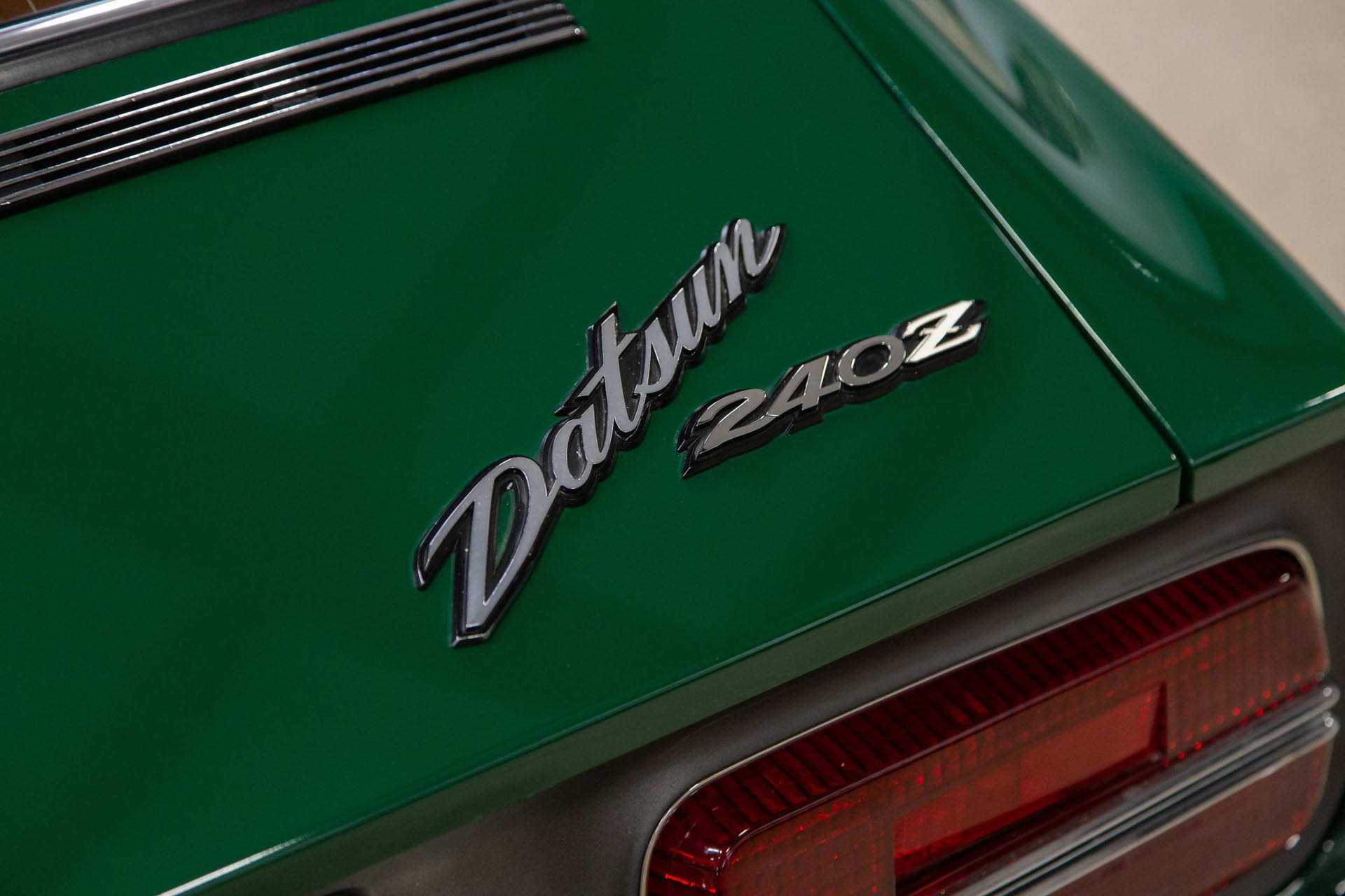 Pristine 21k-mile 1971 Datsun 240Z pulls in $310,000 - Autoblog