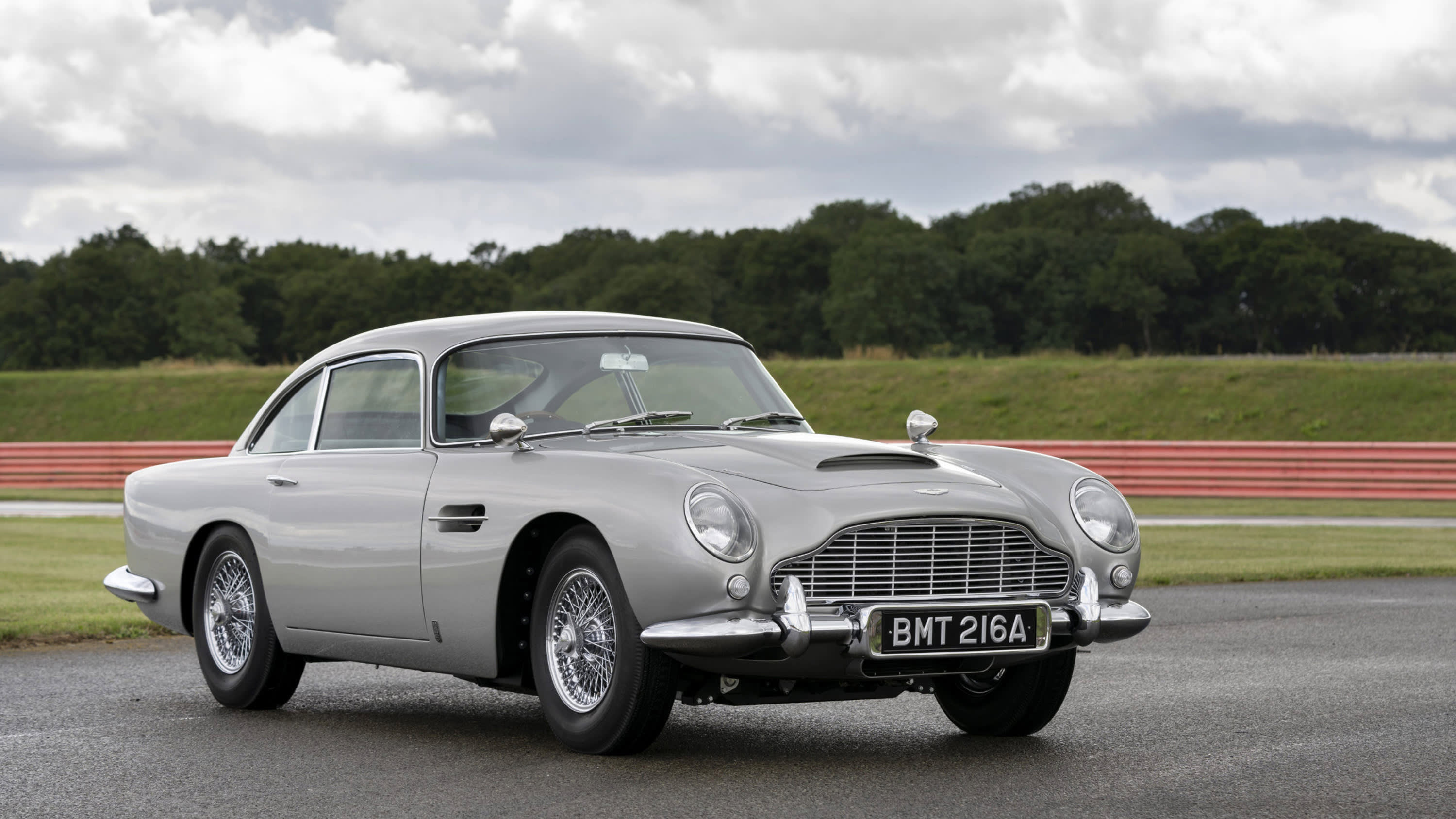 First Aston Martin DB5 Goldfinger Continuation complete - Autoblog