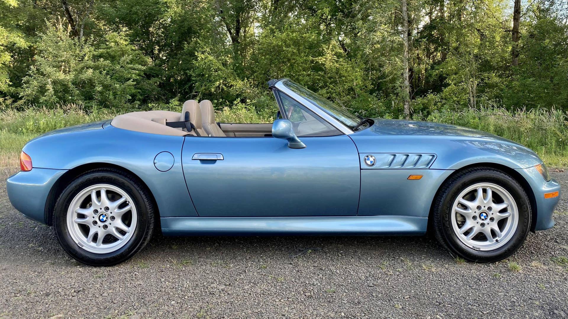 Buying and owning a James Bond car is not cheap ... except with a BMW ...